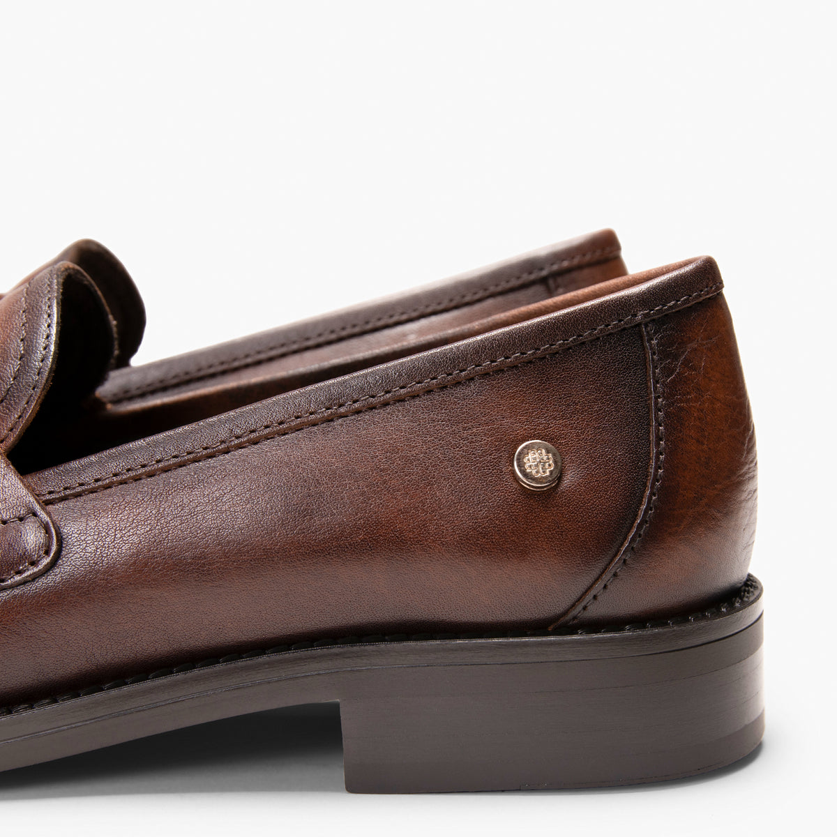 NARA - Mocasín de piel con borlas CUERO