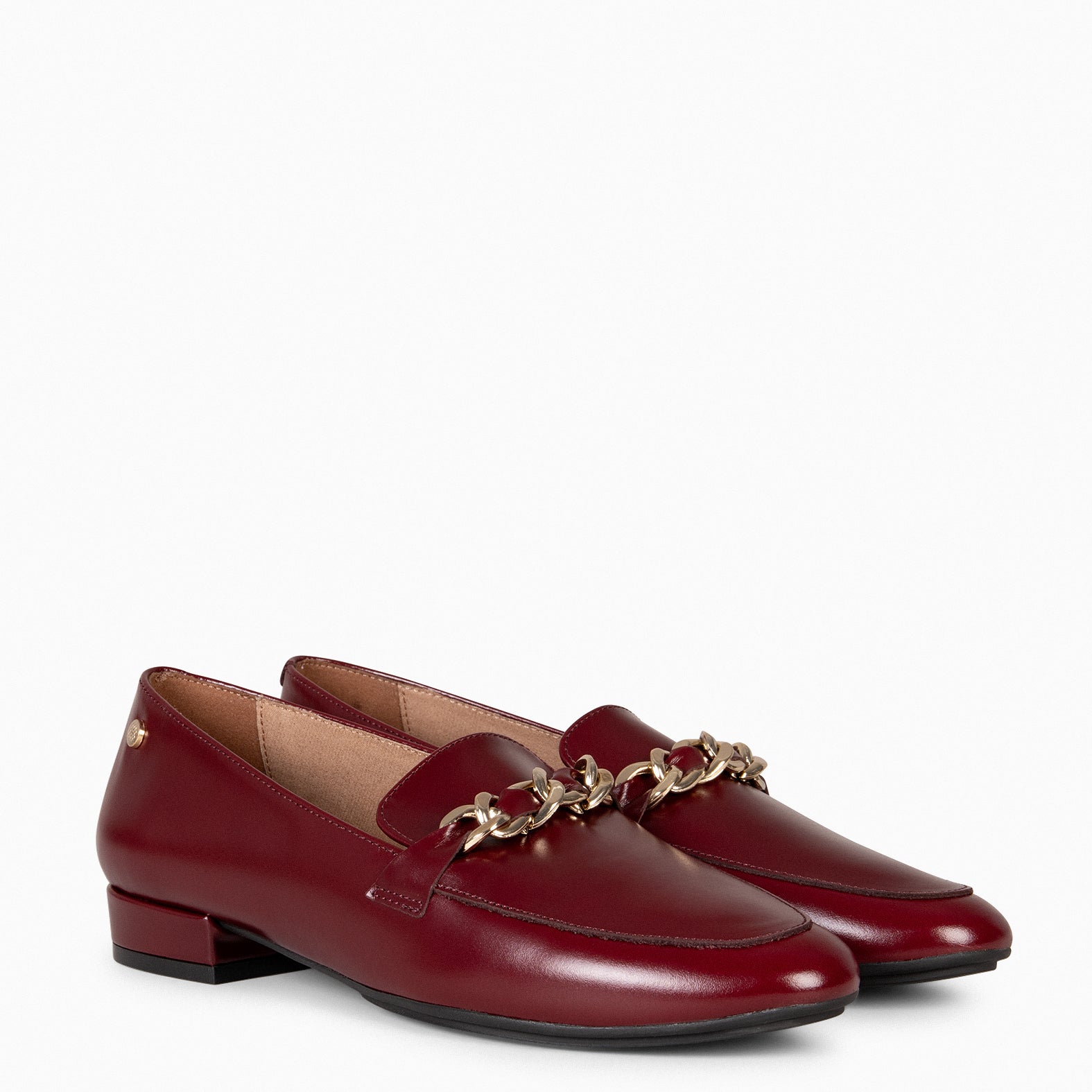 CHAIN - Mocasines planos con adorno metalizado BURDEOS - miMaO ®