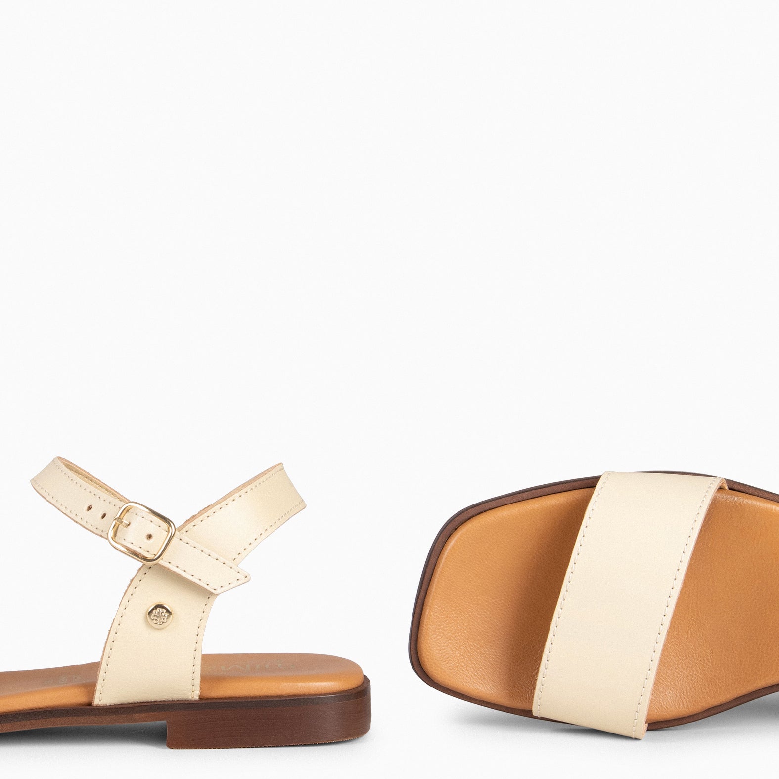 SANTORINI - Sandalias planas BEIGE
