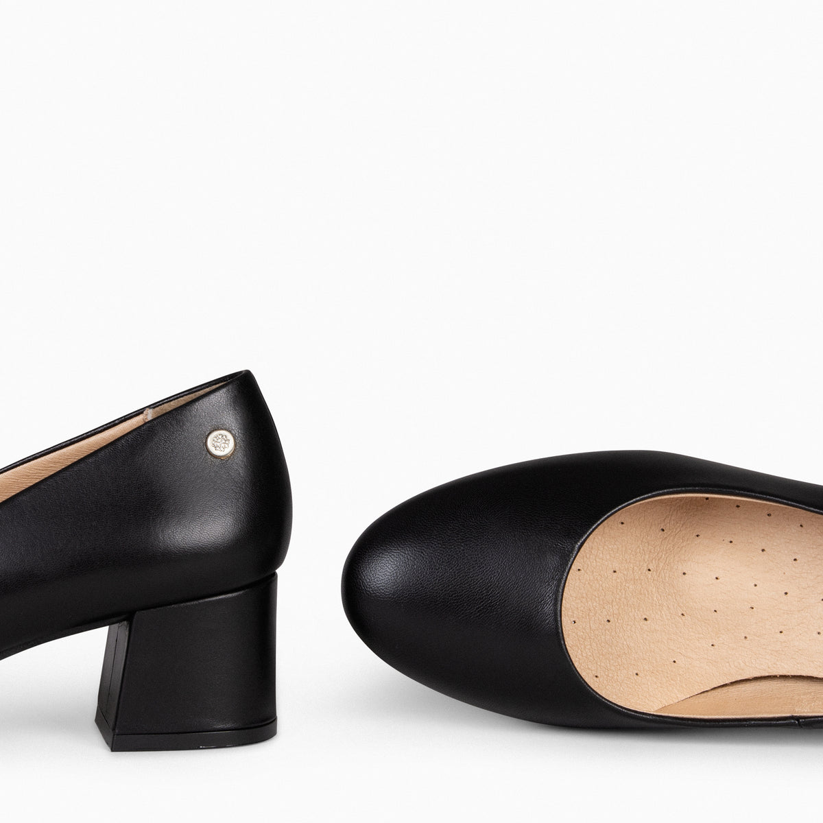 URBAN REDONDO SALÓN – Zapatos de tacón bajo de napa NEGRO