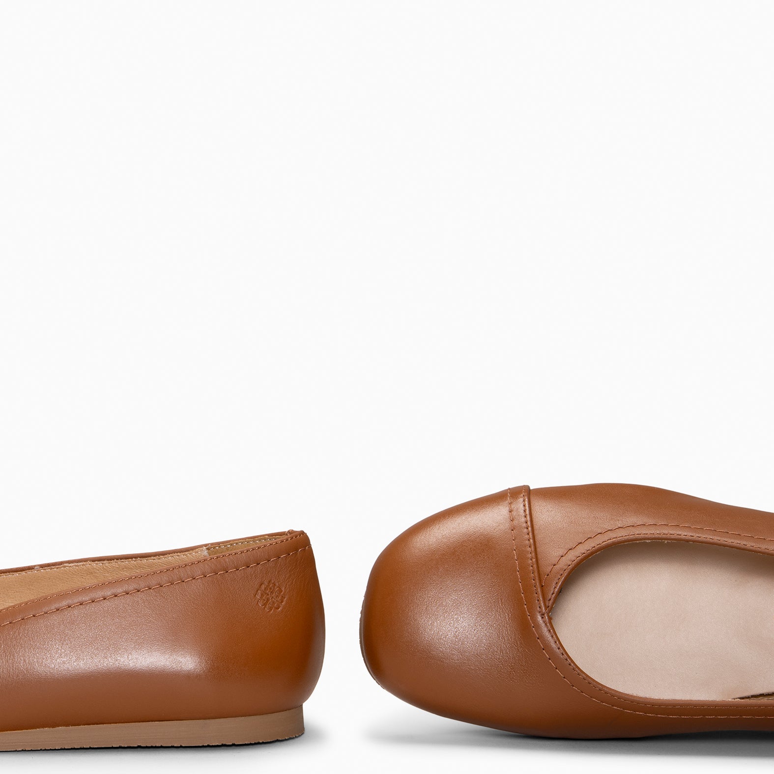 PLUMA - BAILARINA ESTILO BARESOFT CUERO - miMaO ®