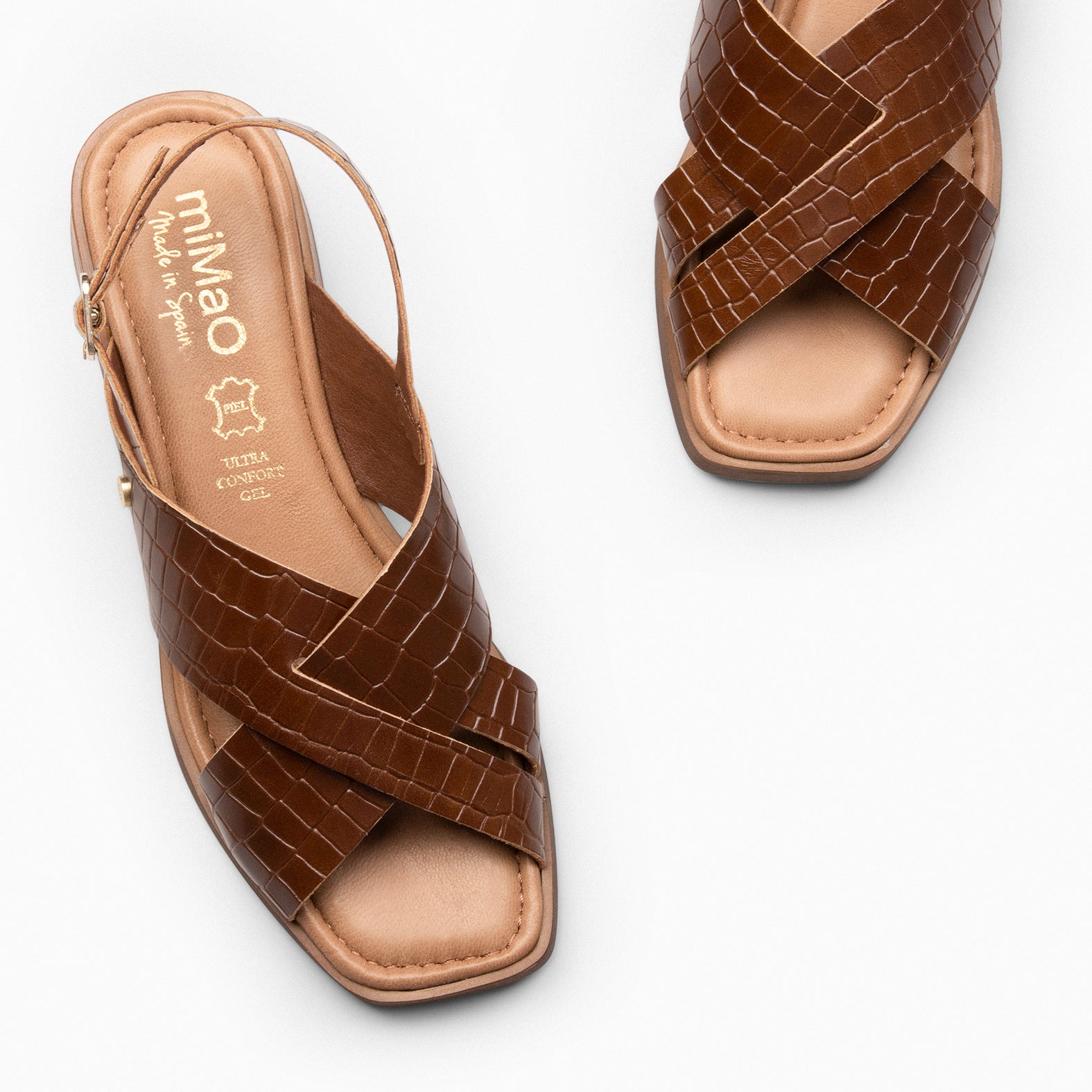 BETANIA - Sandalias planas de piel grabado coco MARRÓN - miMaO ®
