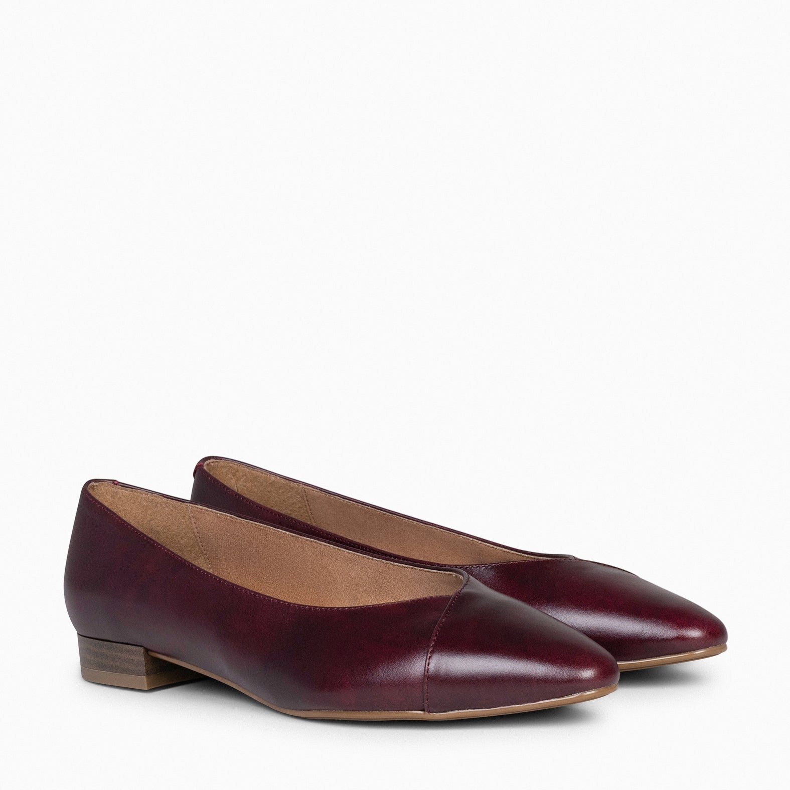 MARIE – Manoletina de punta fina BURDEOS - miMaO ®