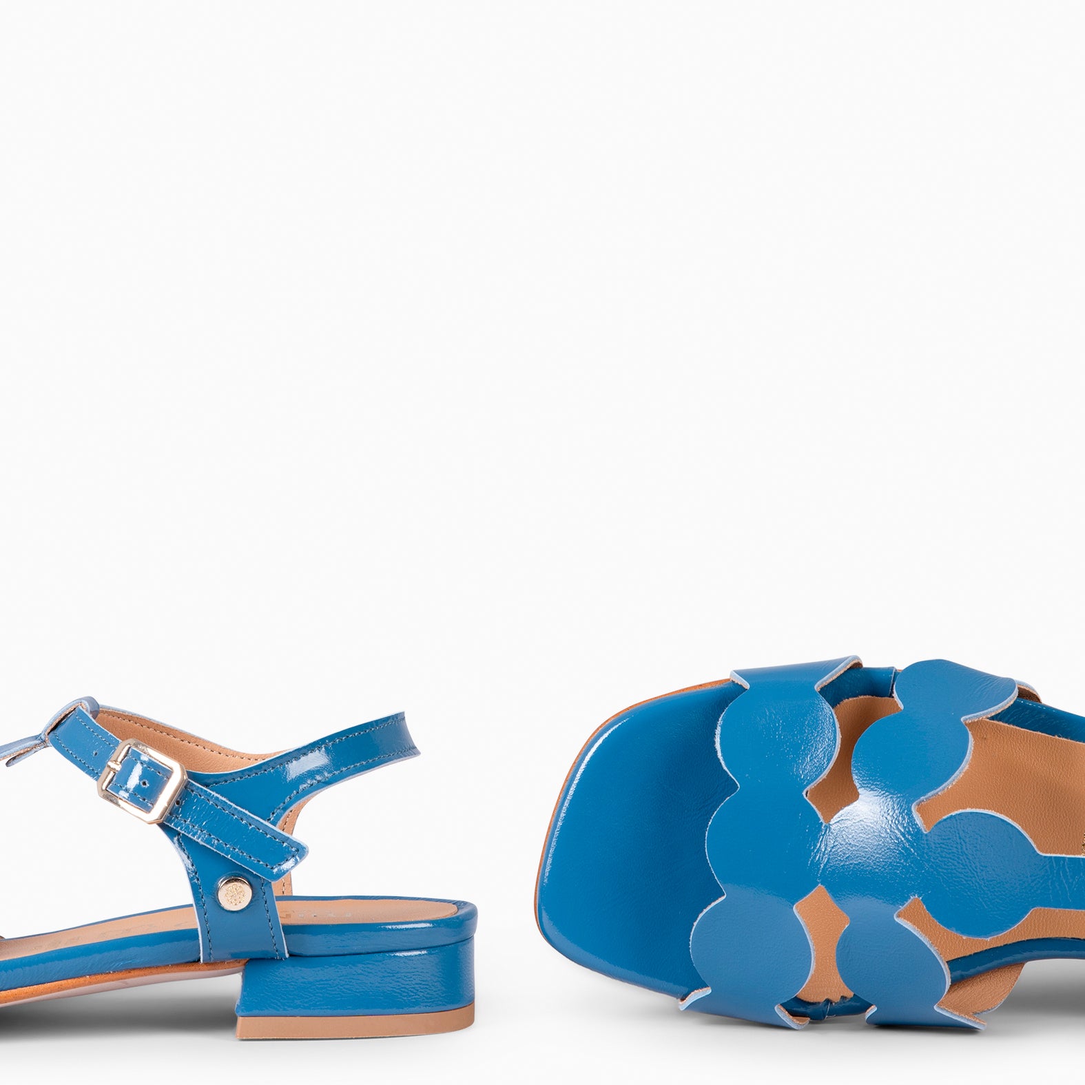 IVANA - SANDALIA DE TACÓN BAJO DE VESTIR AZUL - miMaO ®
