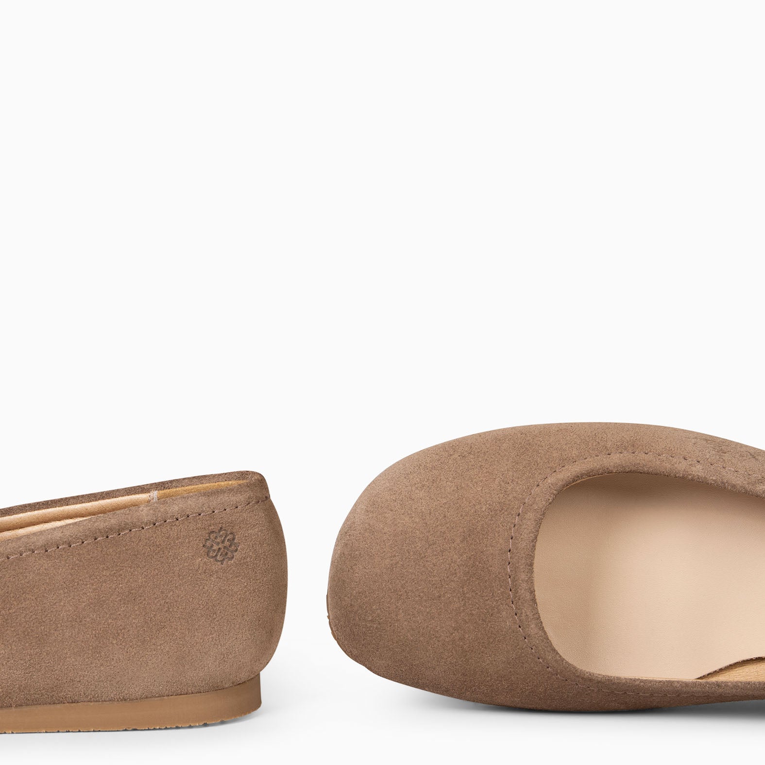 JAZMÍN - MERCEDITA PLANA ESTILO BARESOFT TAUPE - miMaO ®