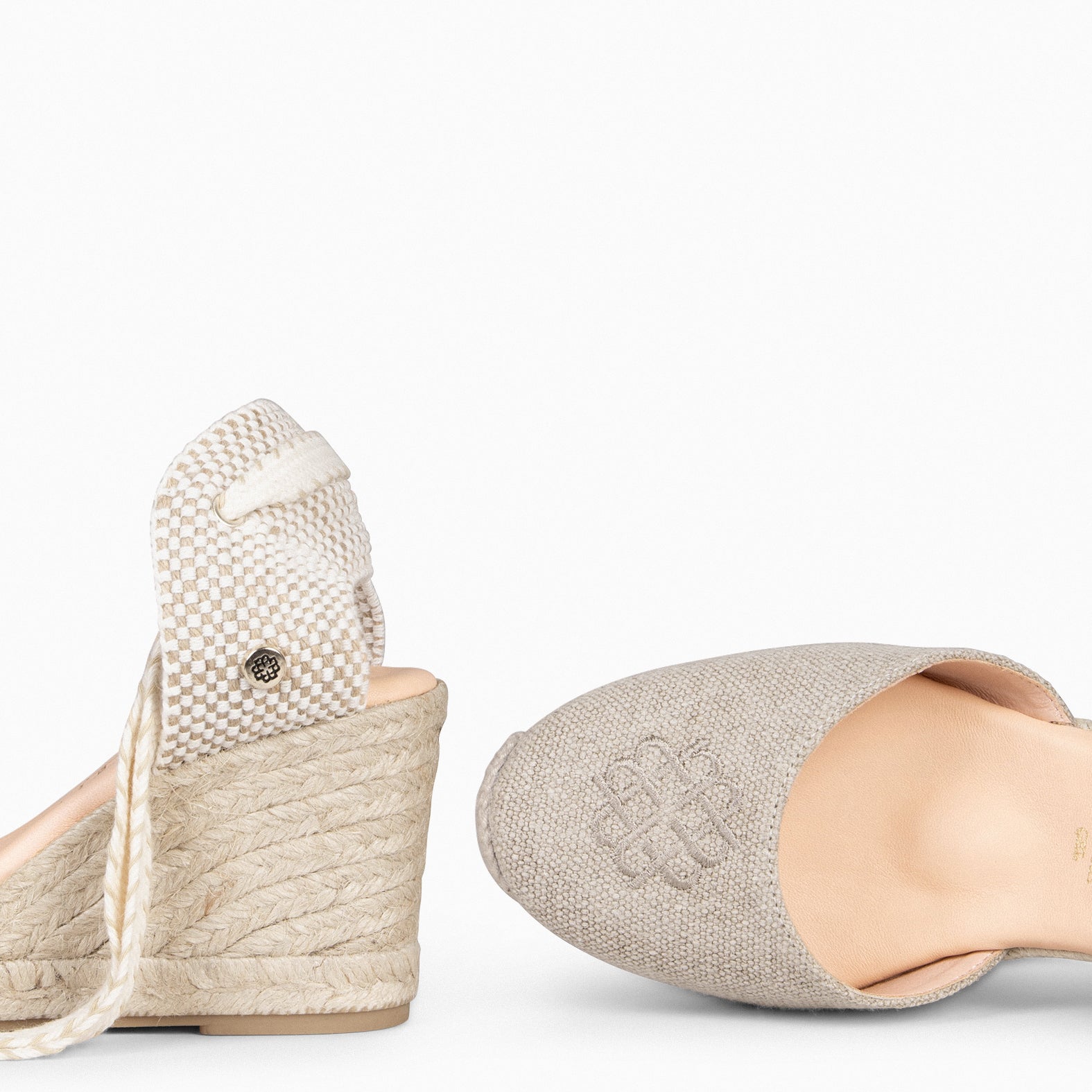GATA - TAUPE WEDGE ESPADRILLE