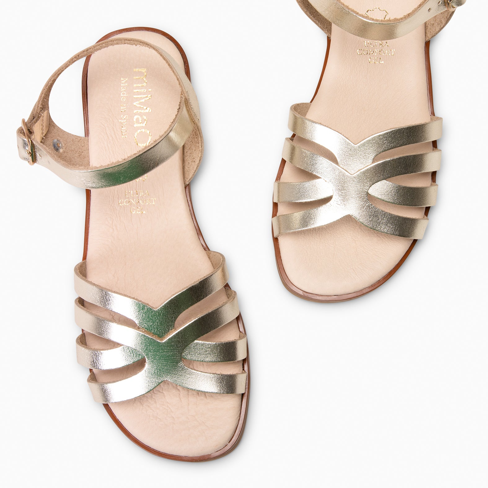 BELISA - Sandalia plana de piel de vaquetilla en PLATINO - miMaO ®