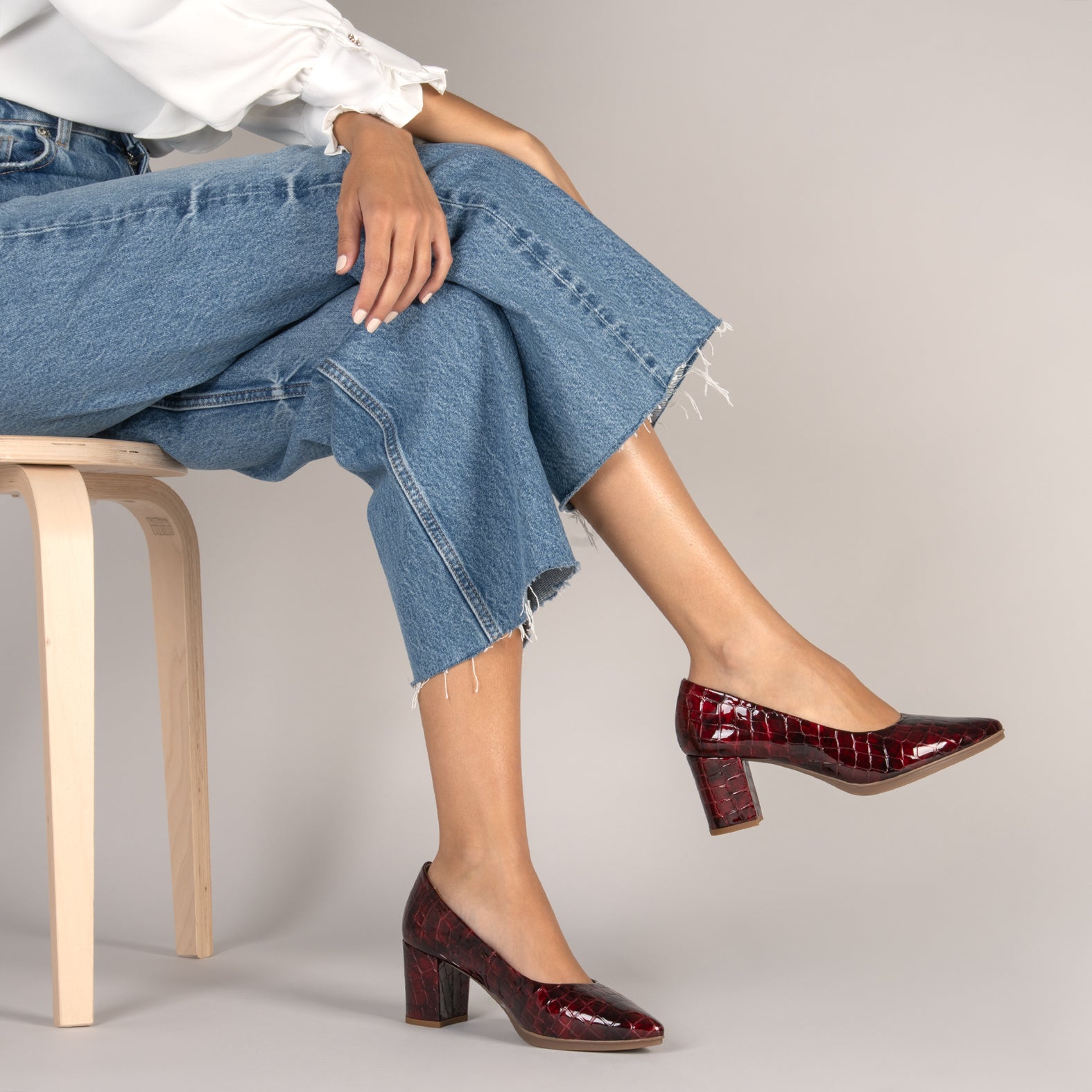 URBAN S COCO – Zapatos de tacón con textura de cocodrilo BURDEOS - miMaO ®
