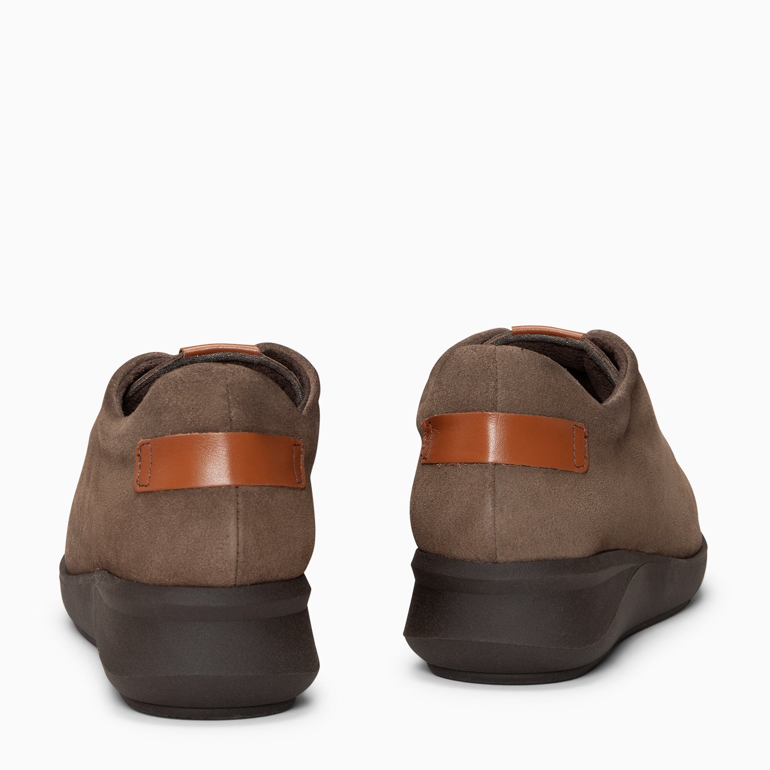 FLY - Deportivos TAUPE con cuña - miMaO ®
