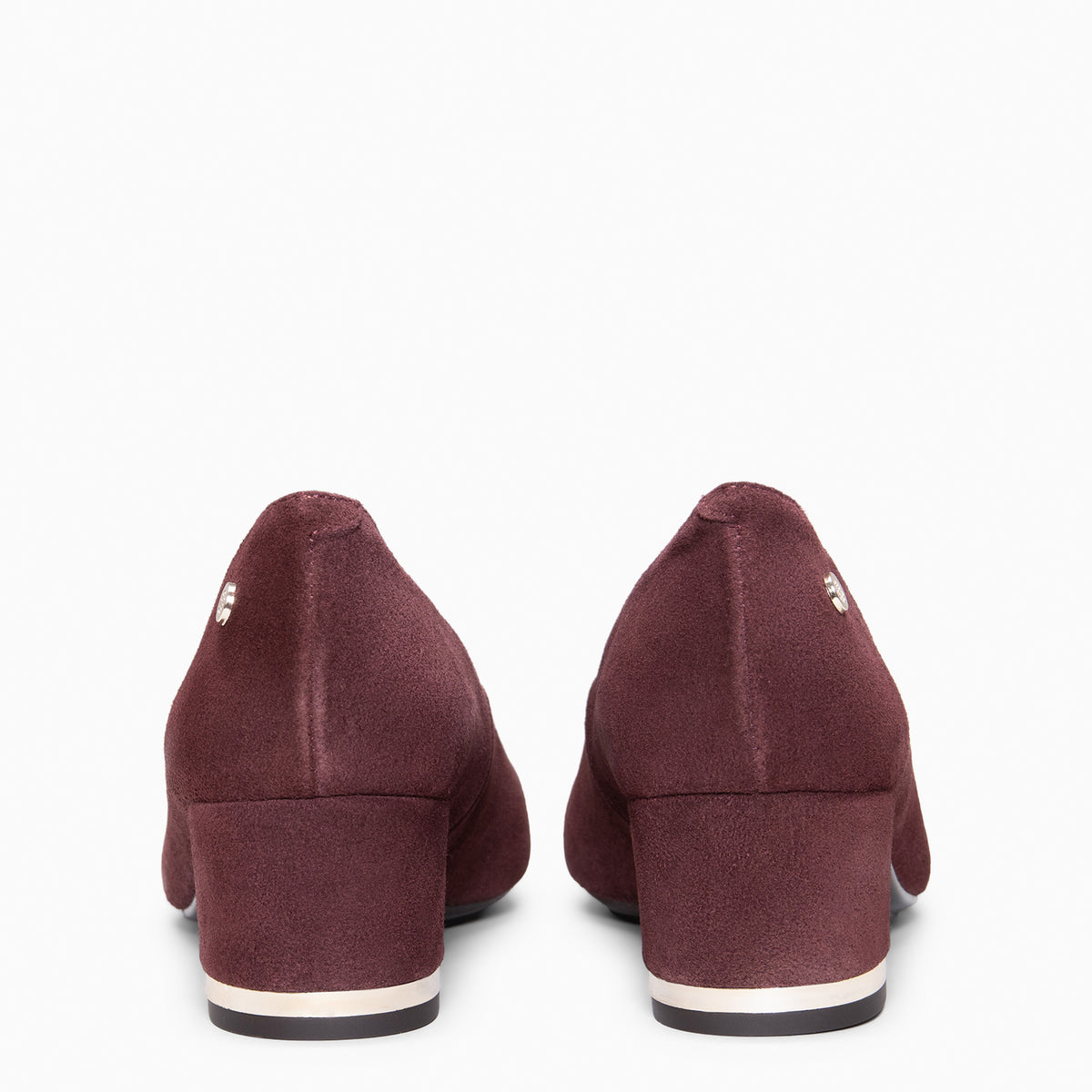 DORI - Zapato de tacón con detalle dorado BURDEOS