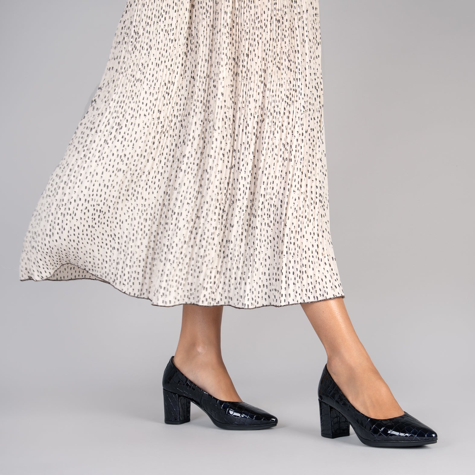 URBAN S COCO – Zapatos de tacón con textura de cocodrilo NEGRO - miMaO ®