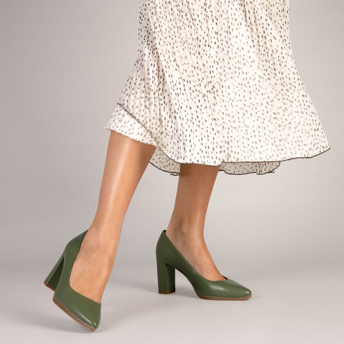 URBAN SALON – Zapatos de tacón alto de napa VERDE - miMaO ®