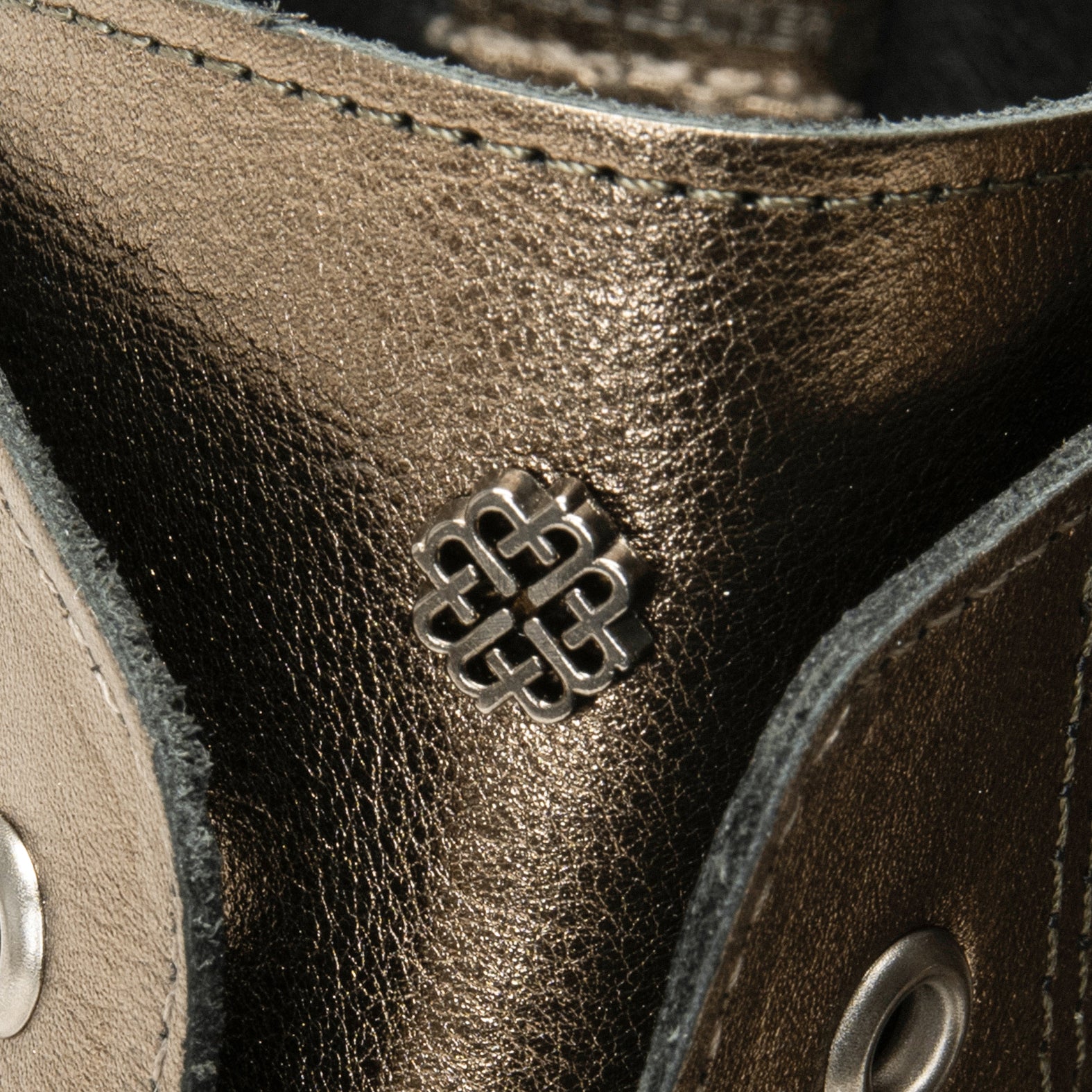 HALEN – Bottines militaires à semelle crantée DORÉ
