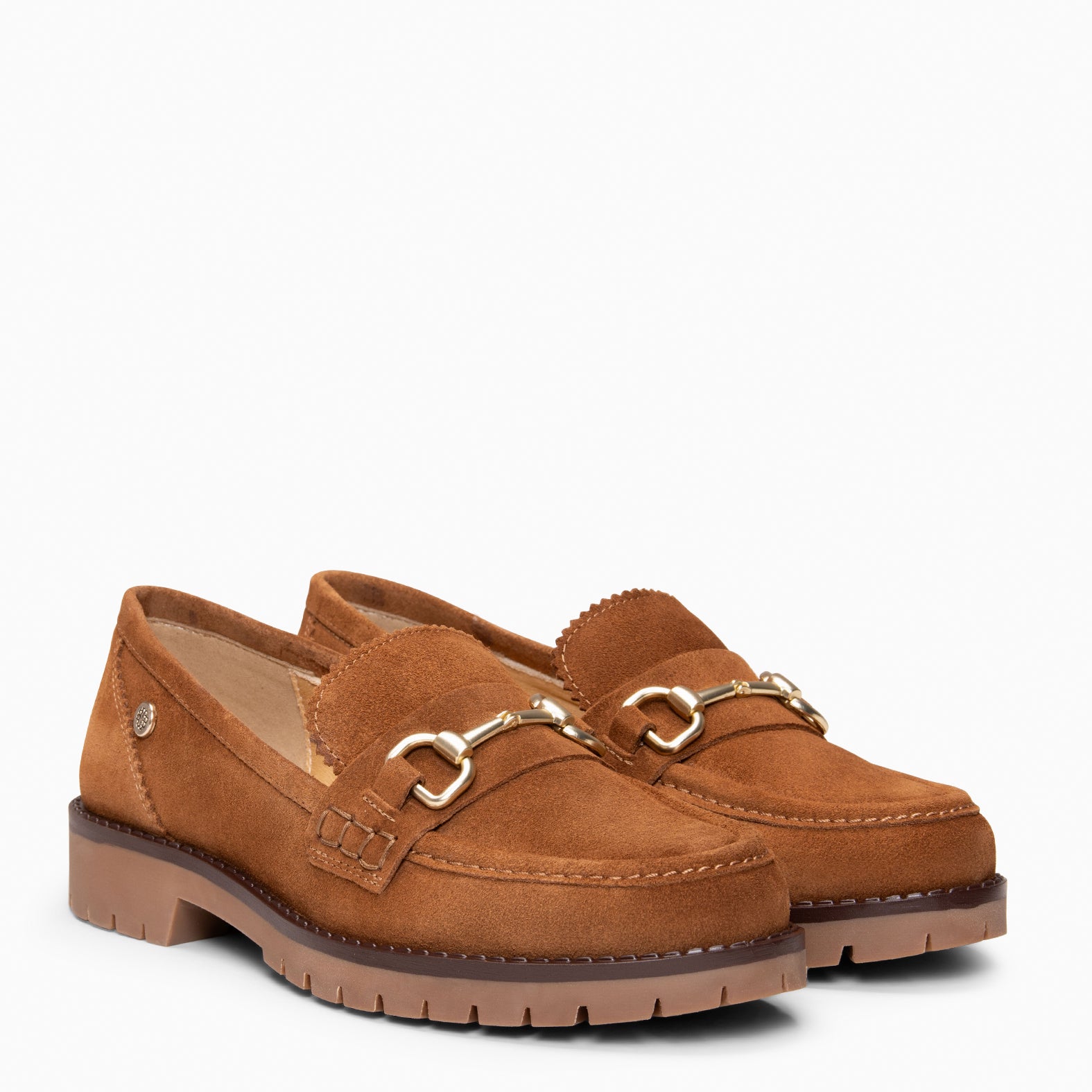 TREVILLA - Mocasín con aplique metálico CAMEL - miMaO ®