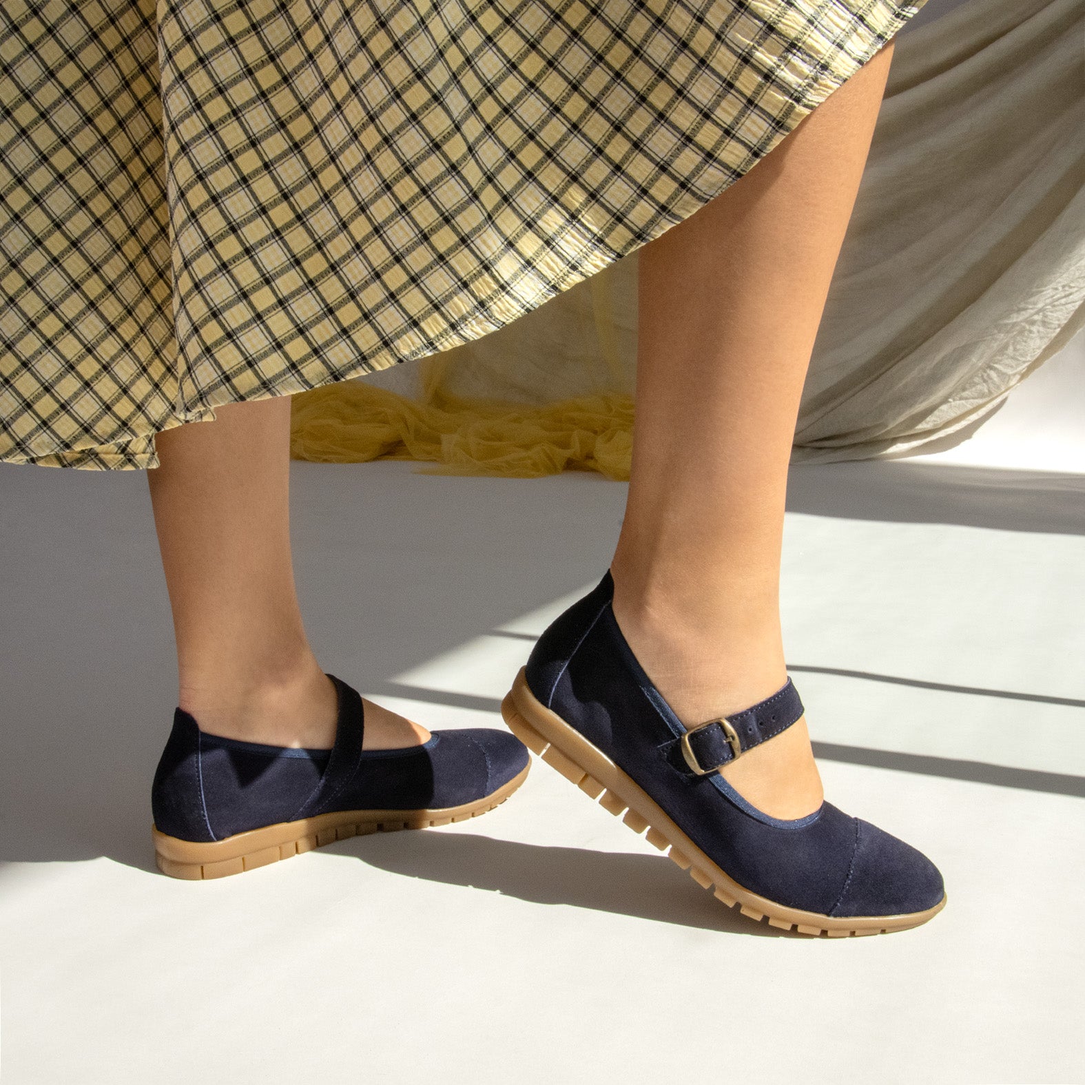 MICAELA – Chaussures à boucle en daim BLEU MARINE
