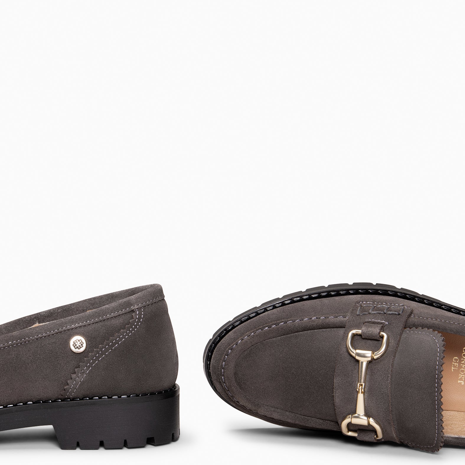 TREVILLA - Mocasín GRIS con aplique metálico - miMaO ®