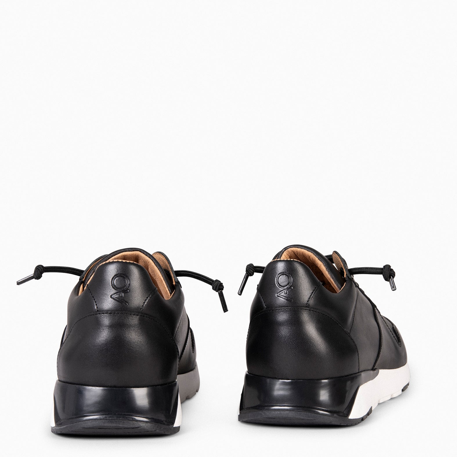 CORTÉS – Zapatillas NEGRA de hombre - miMaO ®