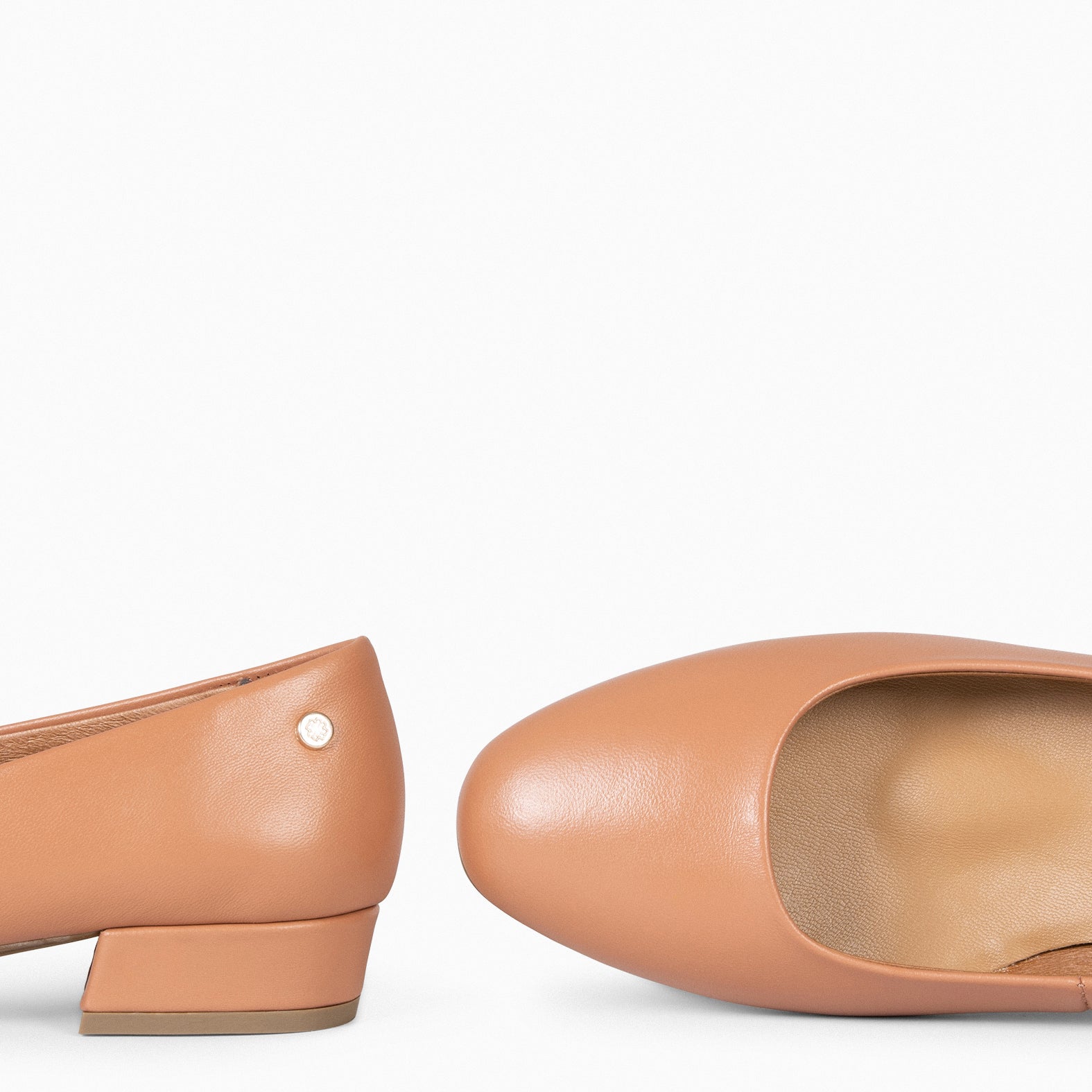 URBAN XS - Zapatos de tacón bajo CAMEL - miMaO ®