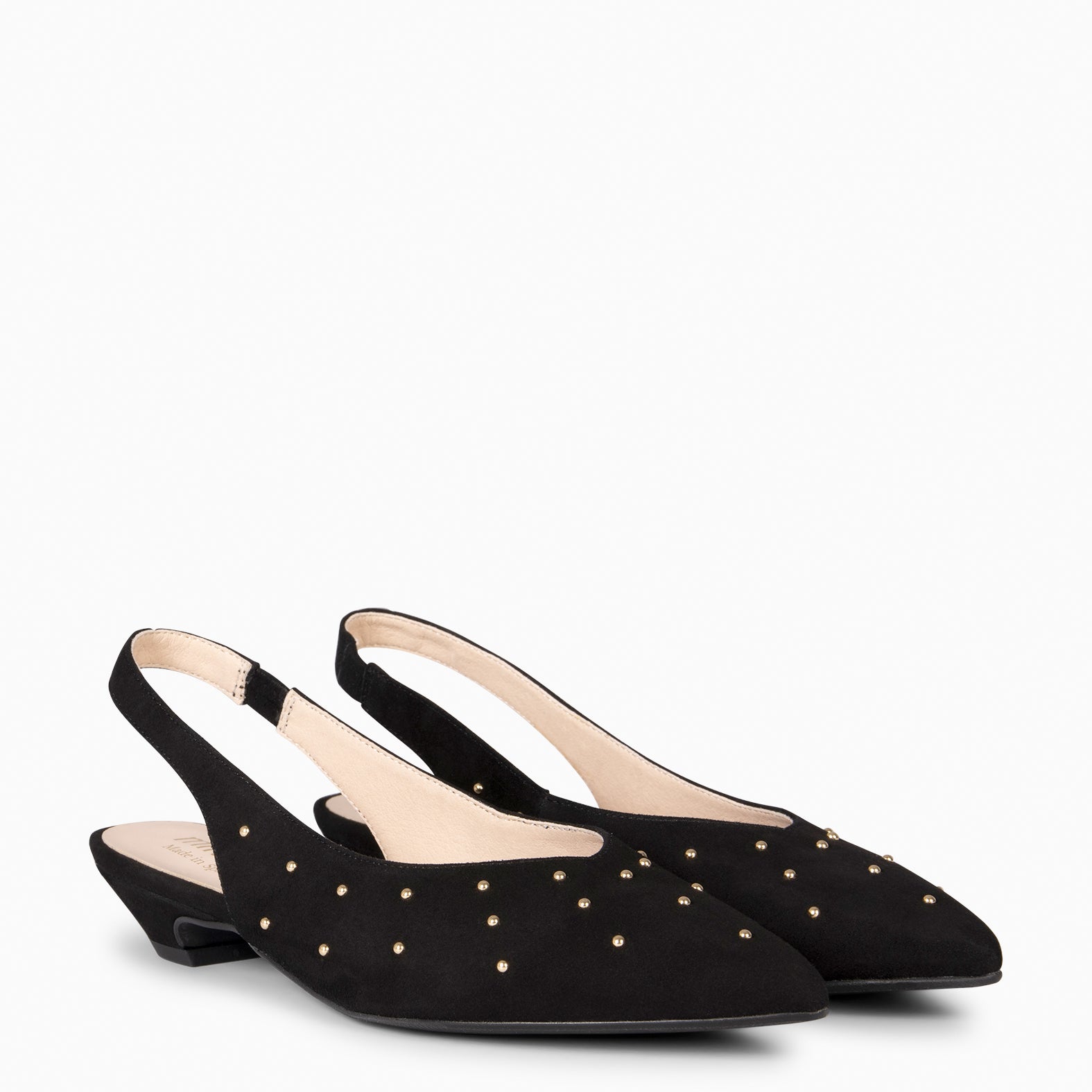 ORION – ZAPATOS BAJOS DESTALONADOS CON TACHAS NEGRO - miMaO ®