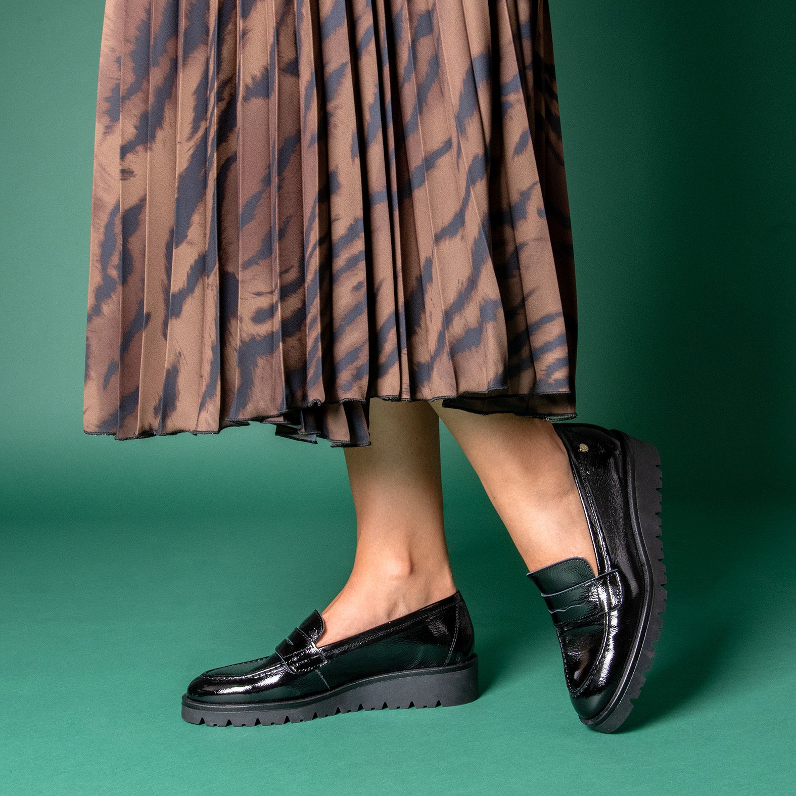 DAFNE - Mocasín con cuña MARRON - miMaO ®