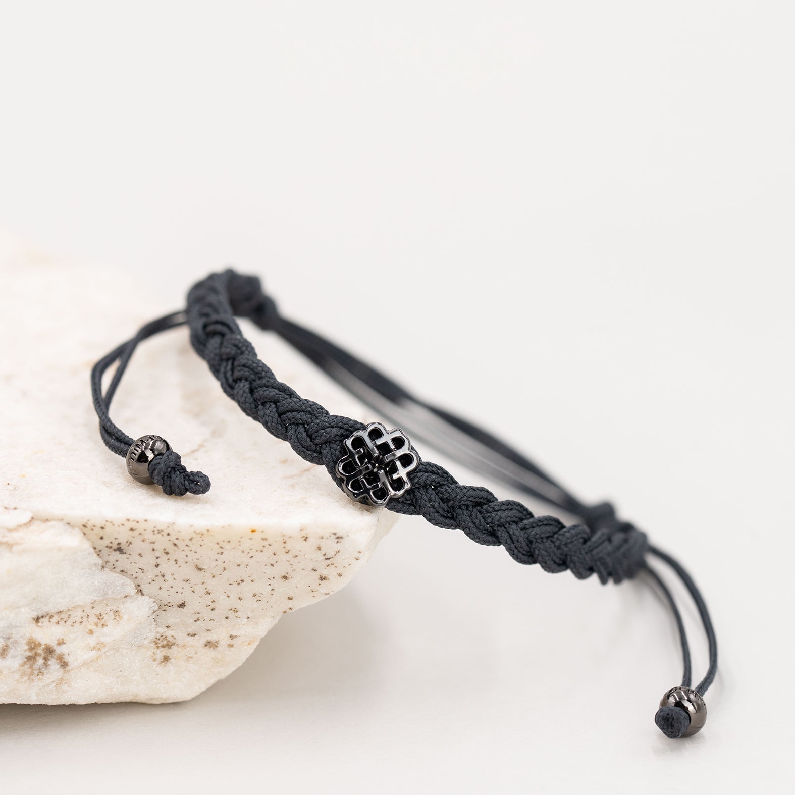 PULSERA GRIS DE LA SERENIDAD - miMaO ®