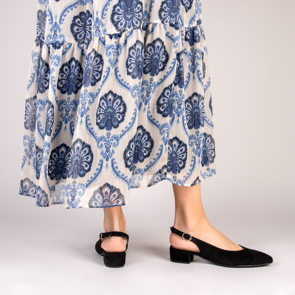 MARTINA - Zapatos Destalonados con puntera cruzada NEGRO