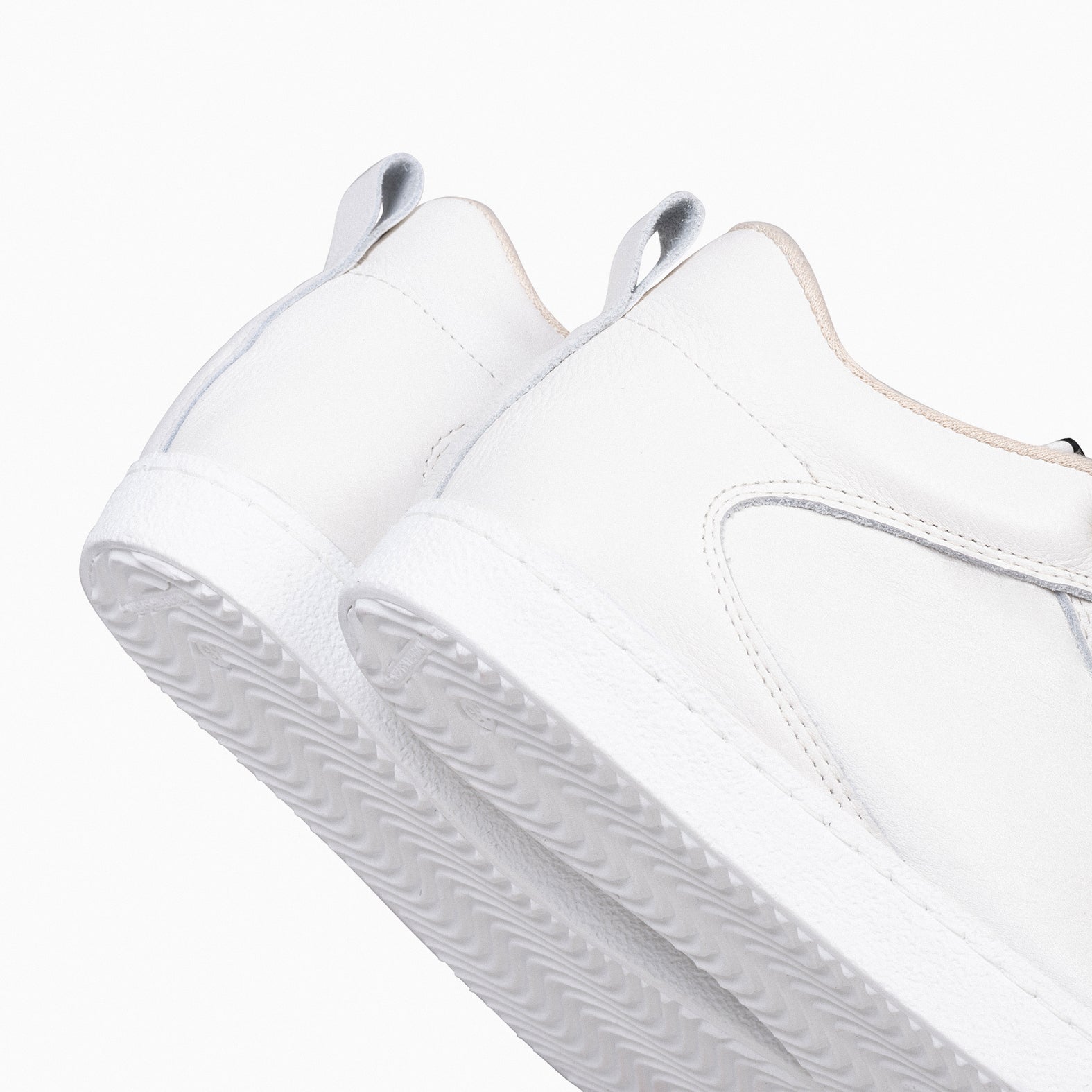 FRENCHY - Sneakers cuña interior mujer BLANCO y LEOPARDO - miMaO ®