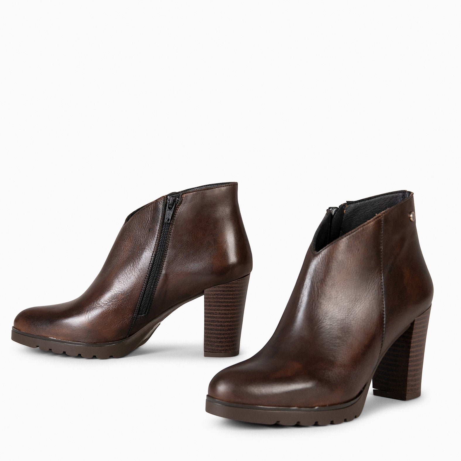 CLASSIC - Botines de tacón de piel MARRON