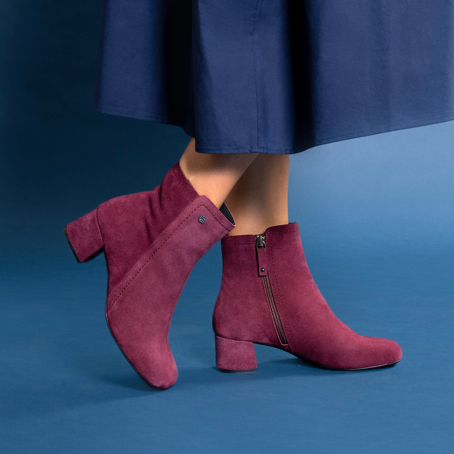 COLMAR - Botines elegantes de piel MARINO - miMaO ®