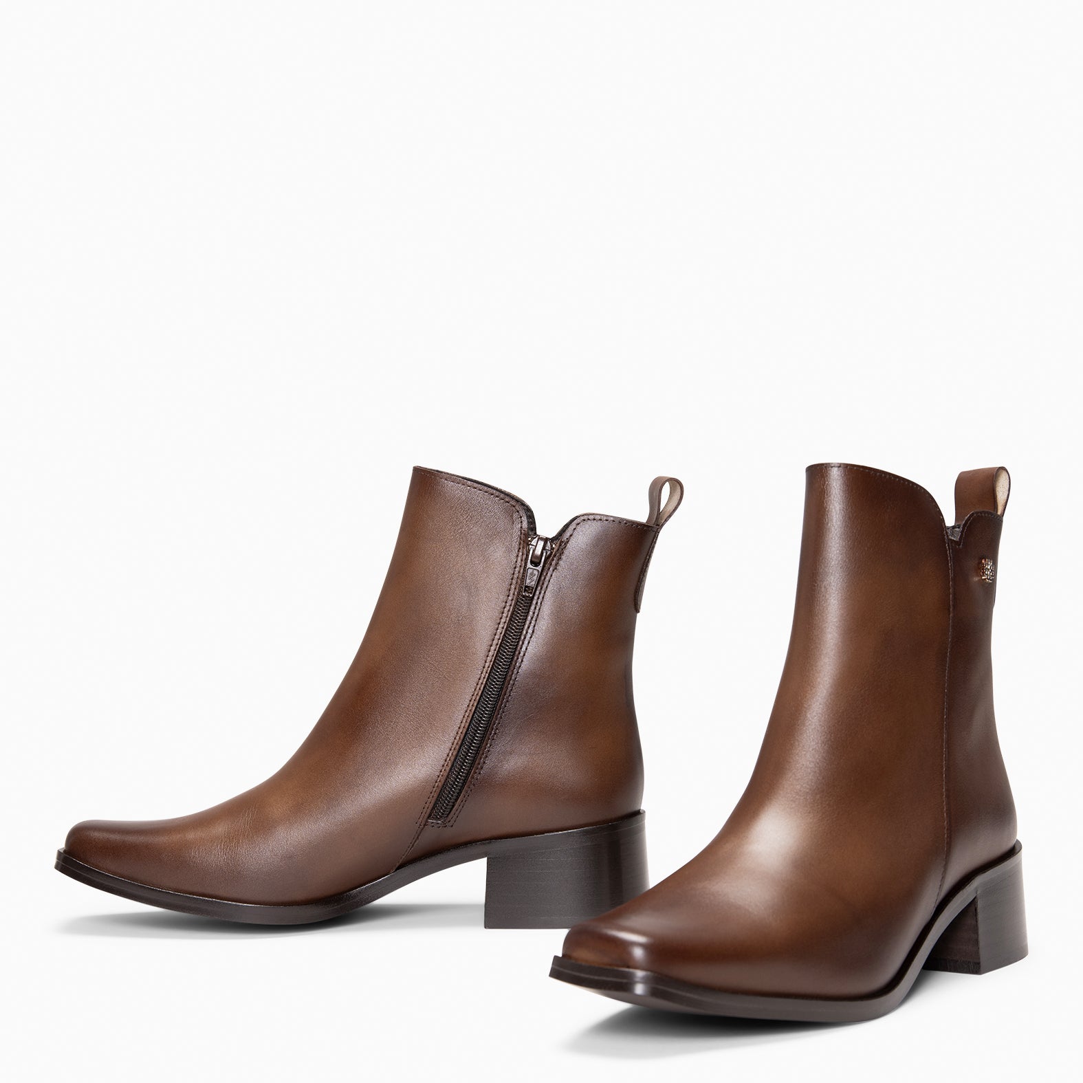 BERLIN - Botines bajos de mujer de piel MARRÓN - miMaO ®