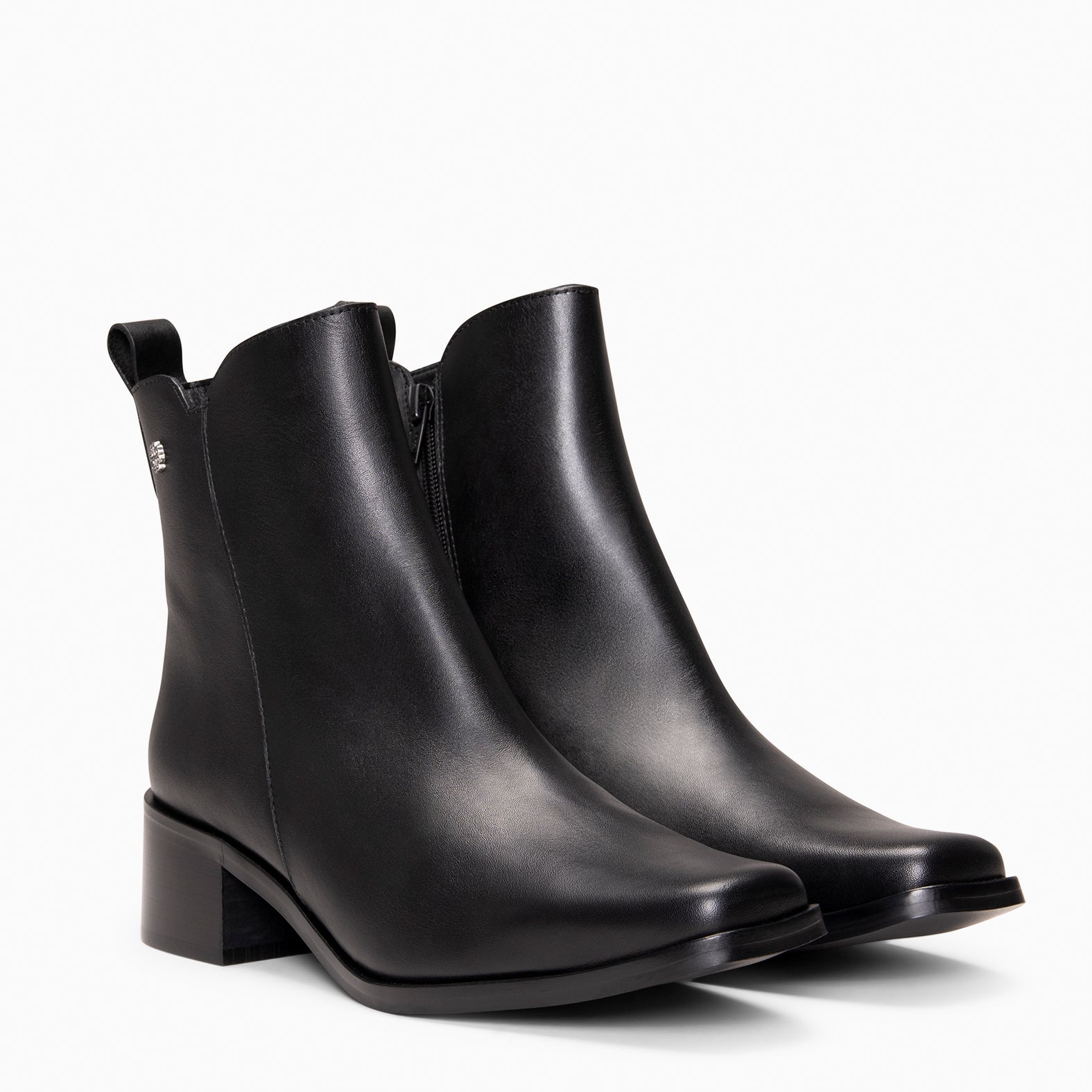 BERLIN - Botines bajos de mujer de piel NEGRO - miMaO ®