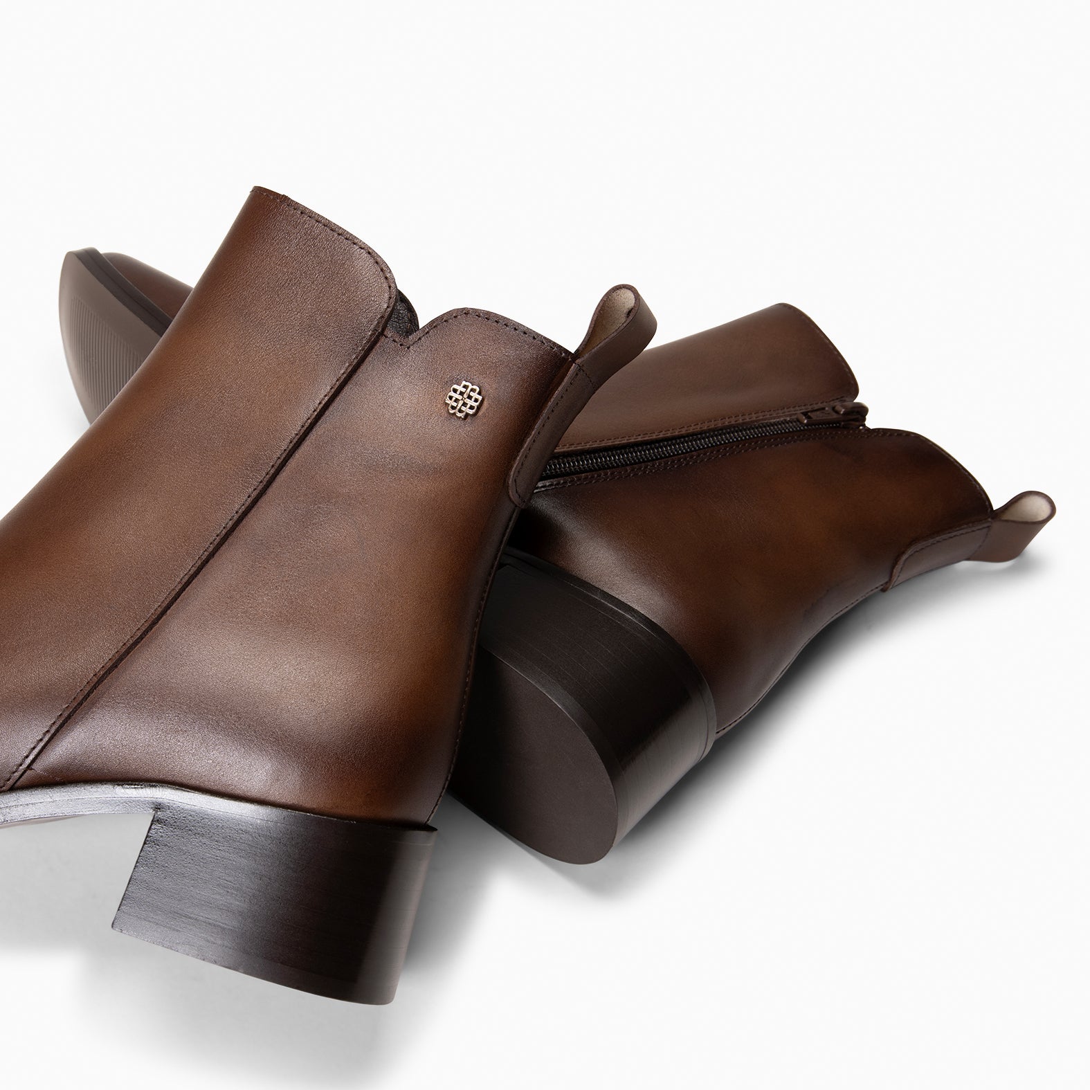BERLIN - Botines bajos de mujer de piel MARRÓN - miMaO ®