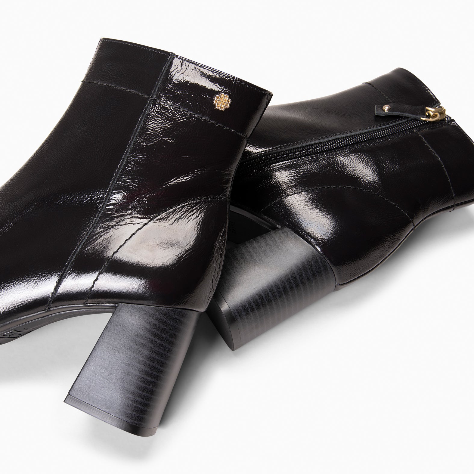 LIPPA - Botines de tacón alto de charol NEGRO - miMaO ®