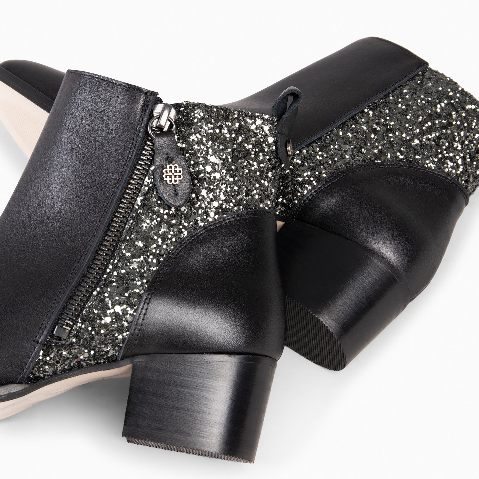 REBECA – GLITTER BLACK Heel booties