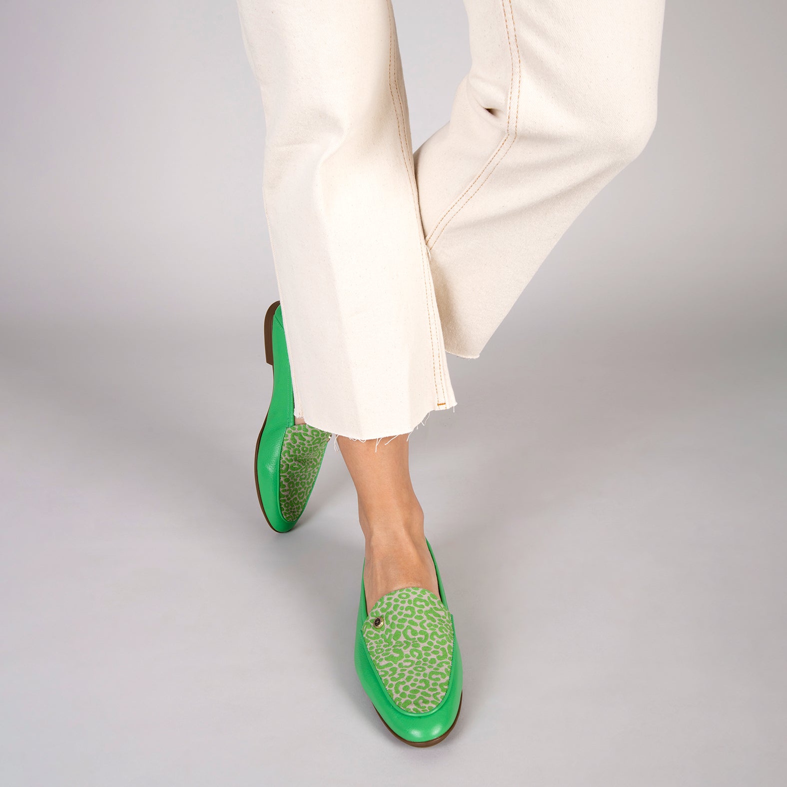 STYLE SAUVAGE - Mocassins à talon bas VERT