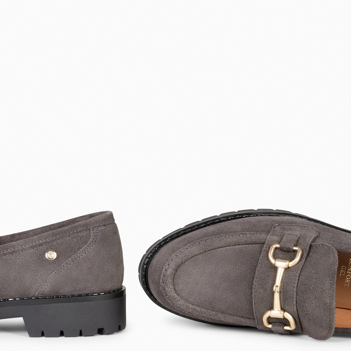 TREVILLA - Mocasín con aplique metálico GRIS - miMaO ®
