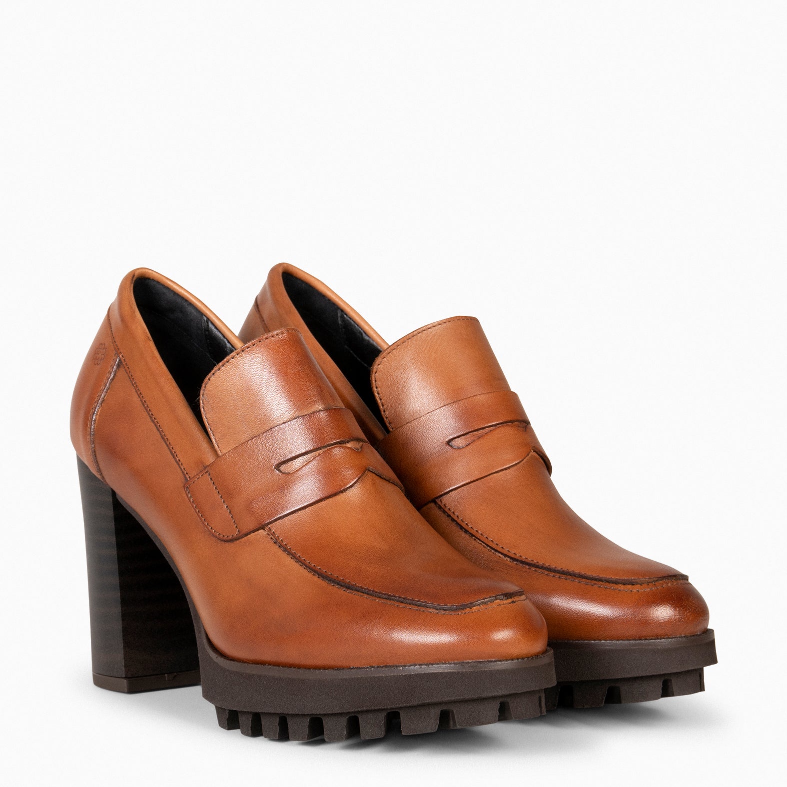 TREND - Mocasín con tacón y plataforma CAMEL - miMaO ®