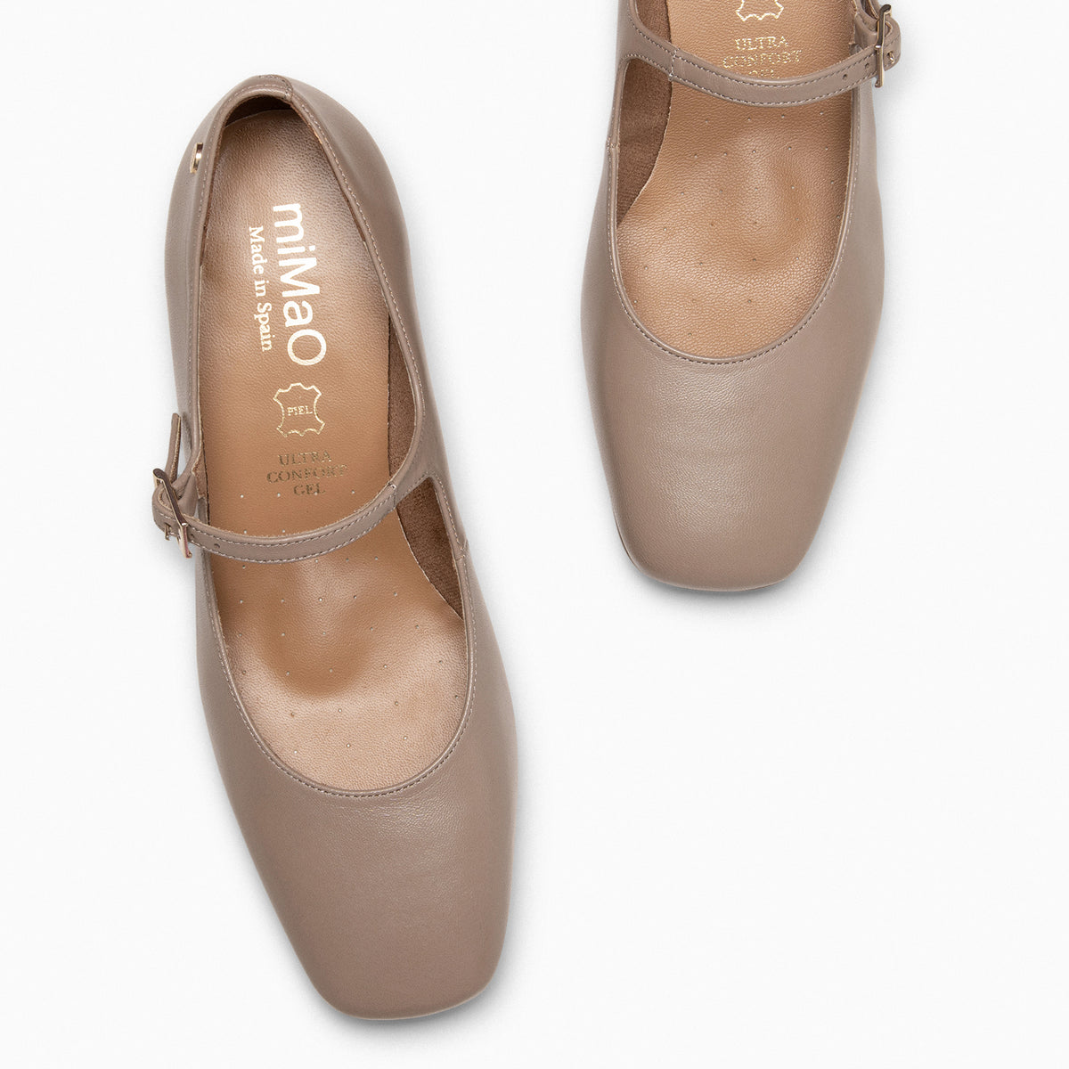 BELLA - Taupe schoenen met enkelbandje en vierkante neus