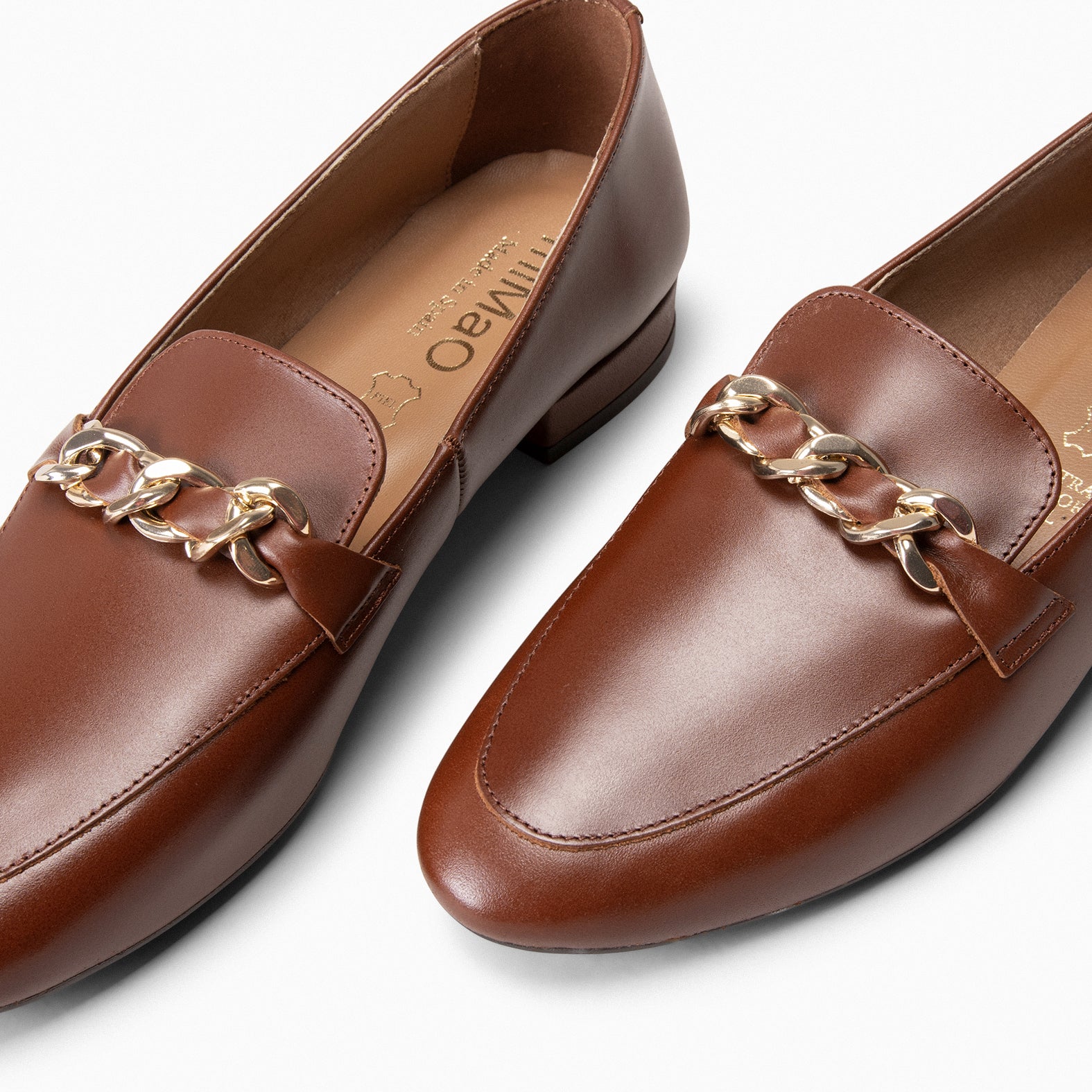 CHAIN – Mocasines planos MARRON con adorno metalizado - miMaO ®