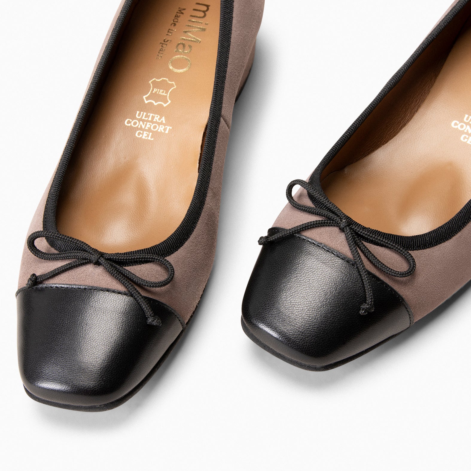 GLAMOUR - Bailarinas TAUPE con tacón y puntera NEGRO - miMaO ®