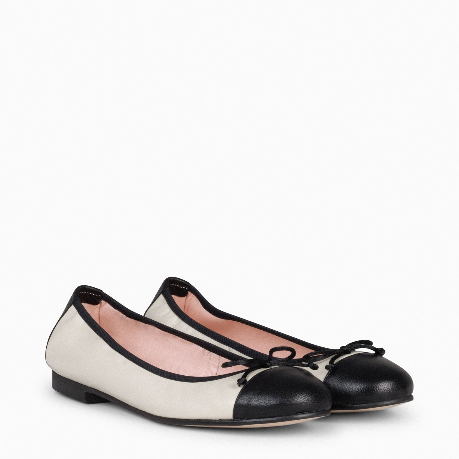 NICOLLE – Bailarina plana con puntera HUESO - miMaO ®