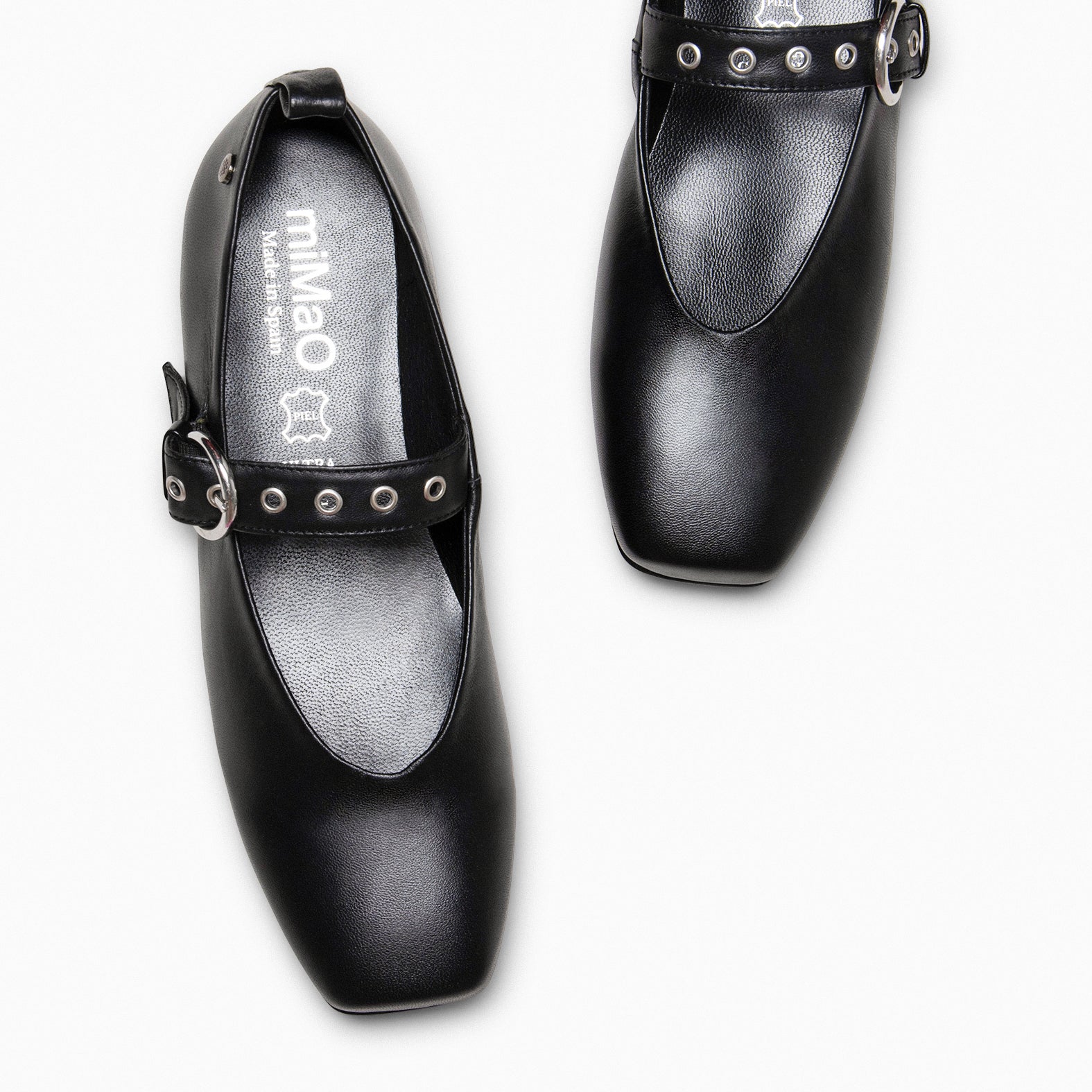 ARUNA – Merceditas con puntera cuadrada en NEGRO - miMaO ®