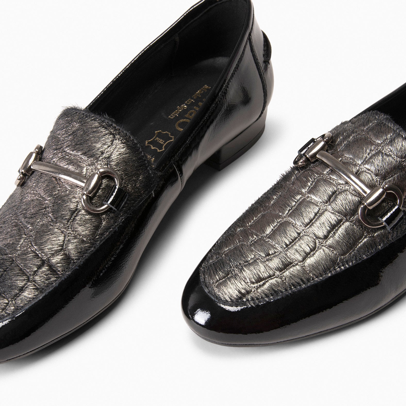 ISABEL - Mocasines planos con adorno NEGRO COCO - miMaO ®