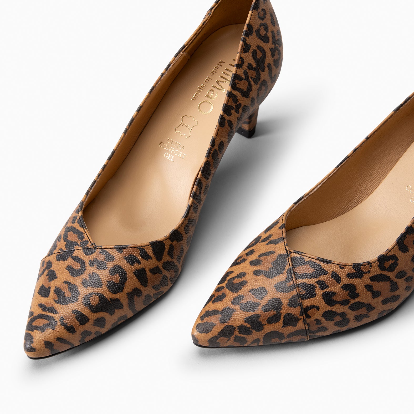 GLAM S - Zapatos de salón de tacón bajo LEOPARDO - miMaO ®