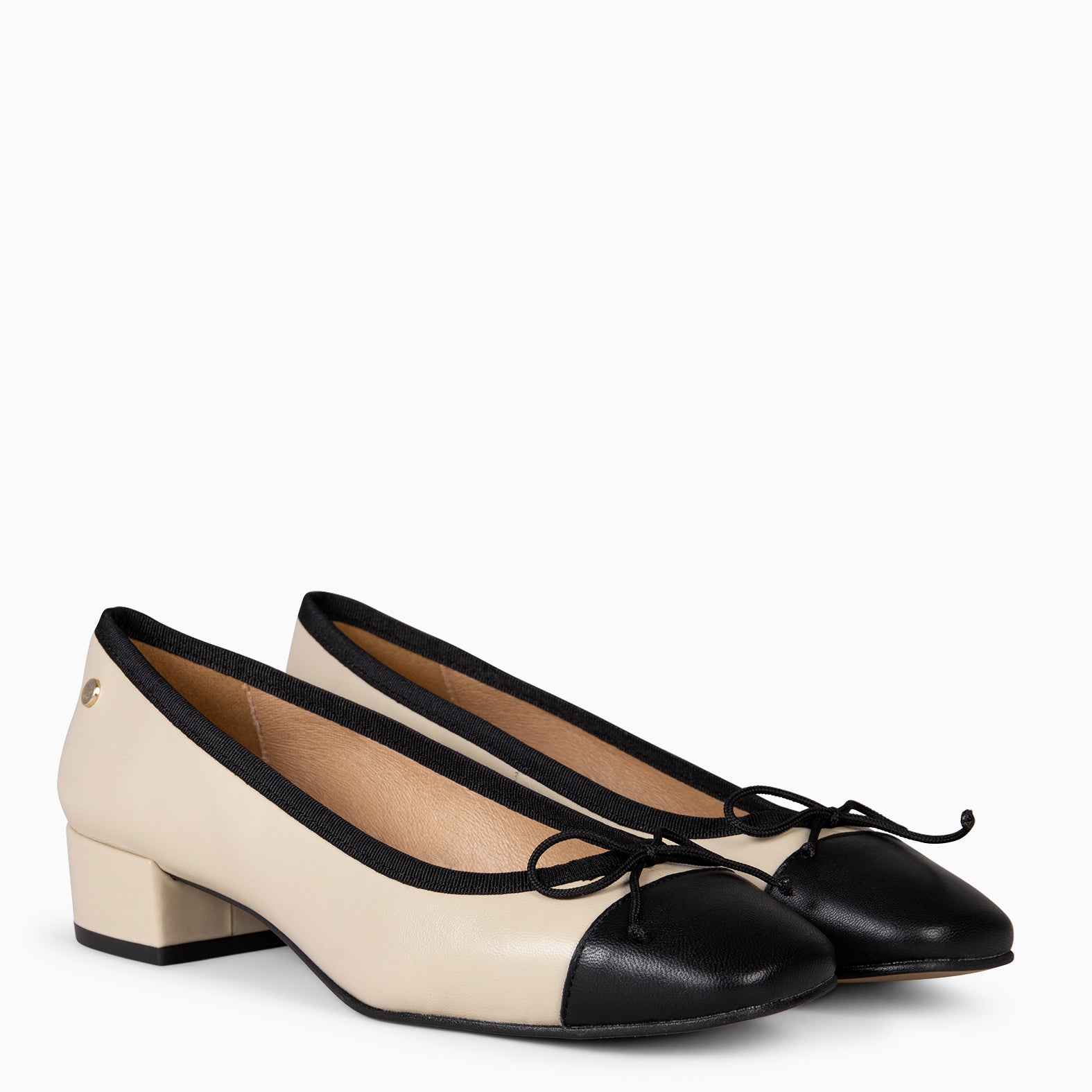 GLAMOUR – Bailarinas con tacón y puntera de napa BEIGE NEGRO