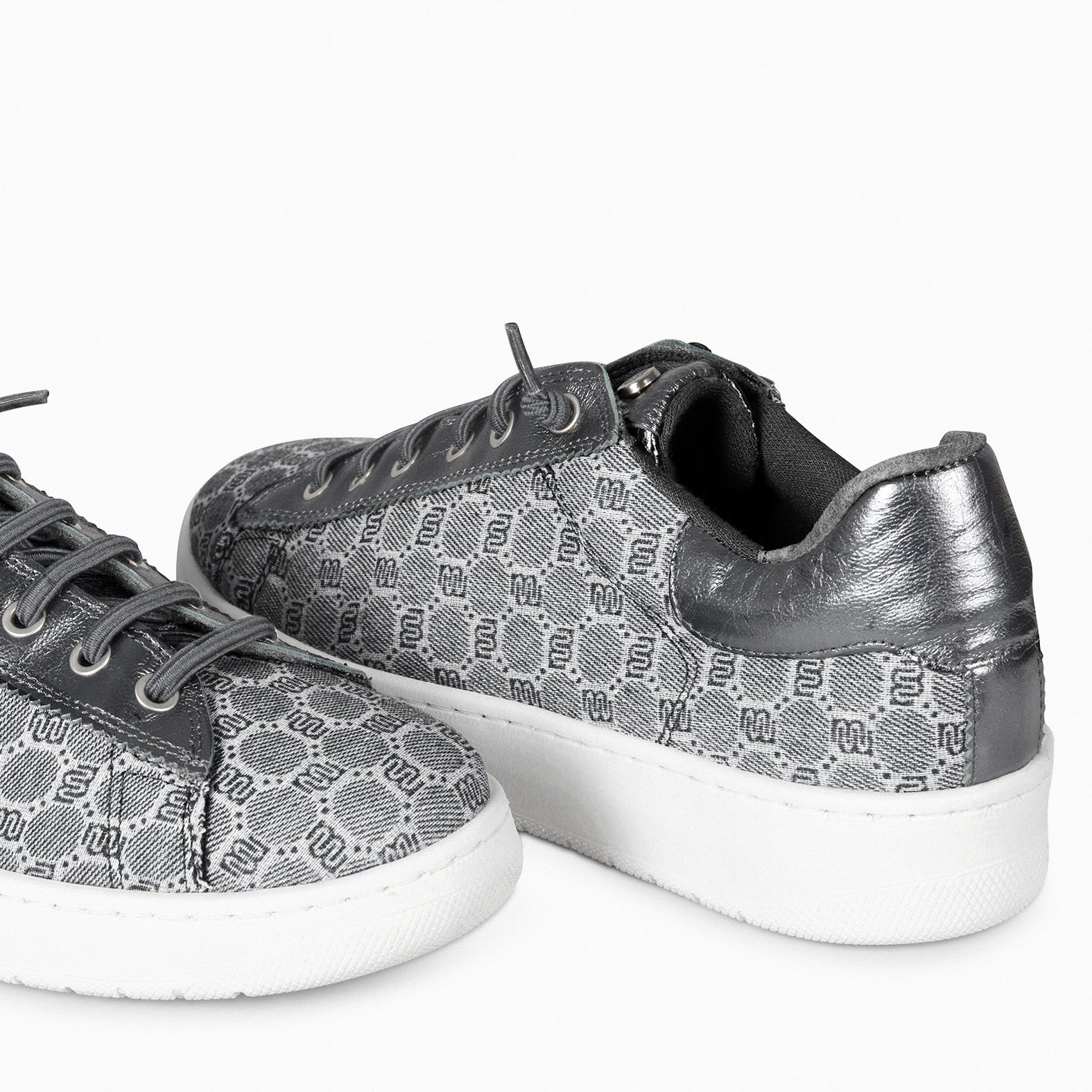 TOULOUSE - Zapatillas cordones elásticos NEGROPLOMO - miMaO ®