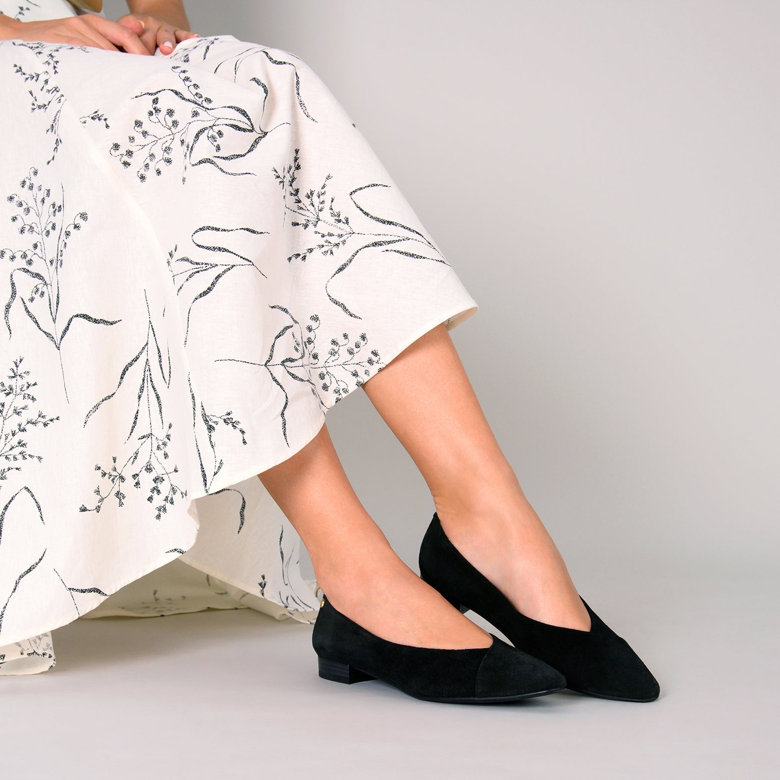 MARIE - Zapatos de tacón Bajo de punta fina NEGRO - miMaO ®