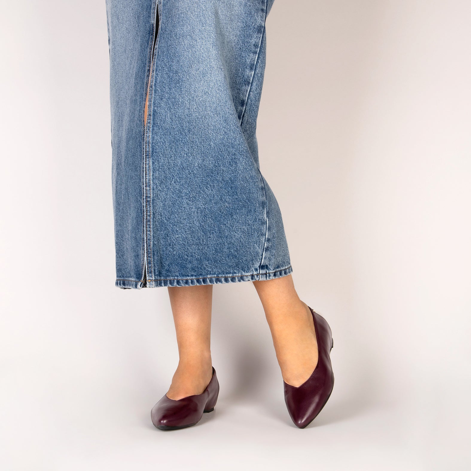 URBAN WEDGE – NAVY shoes with hidden wedge