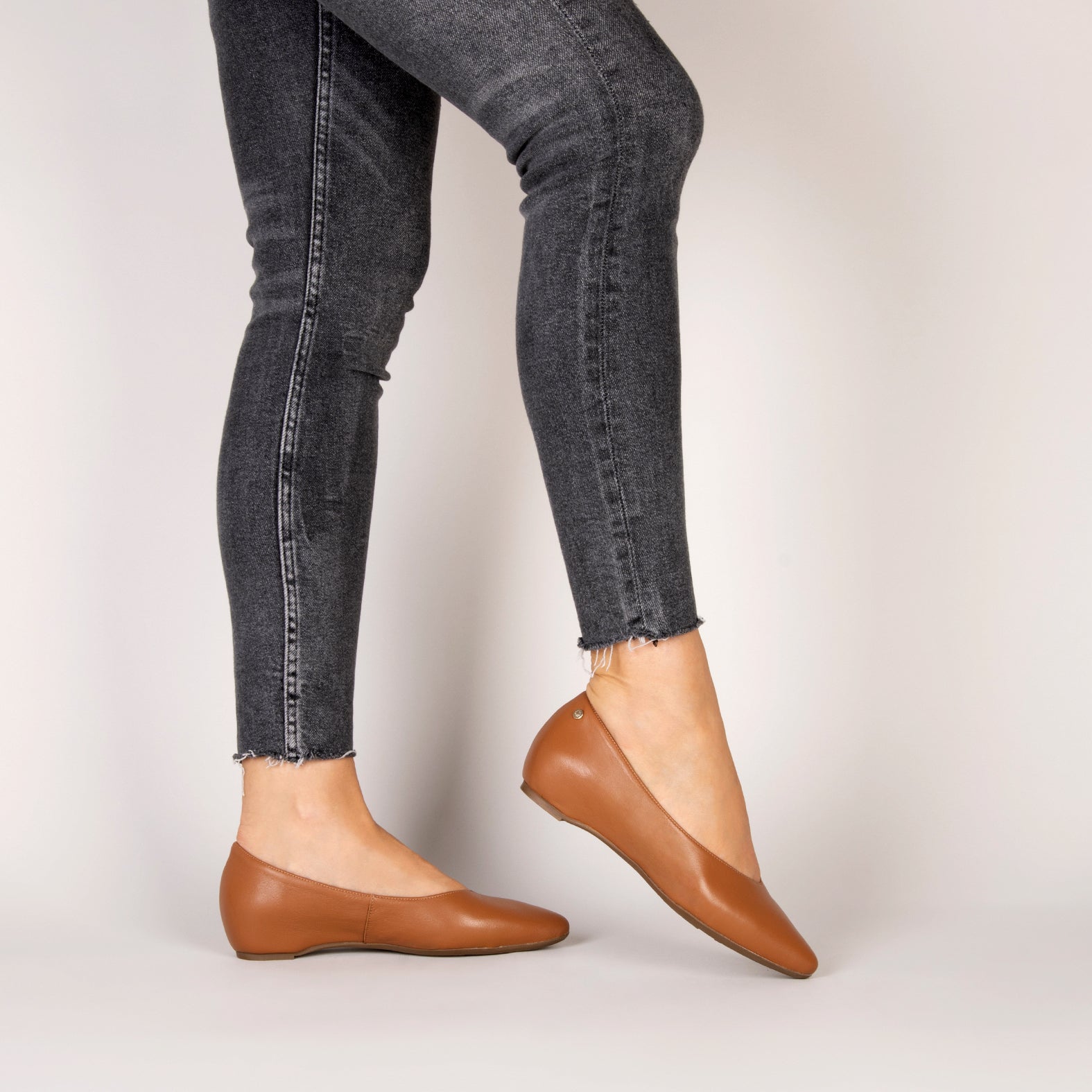 URBAN CUÑA - Zapatos con cuña interna CAMEL - miMaO ®