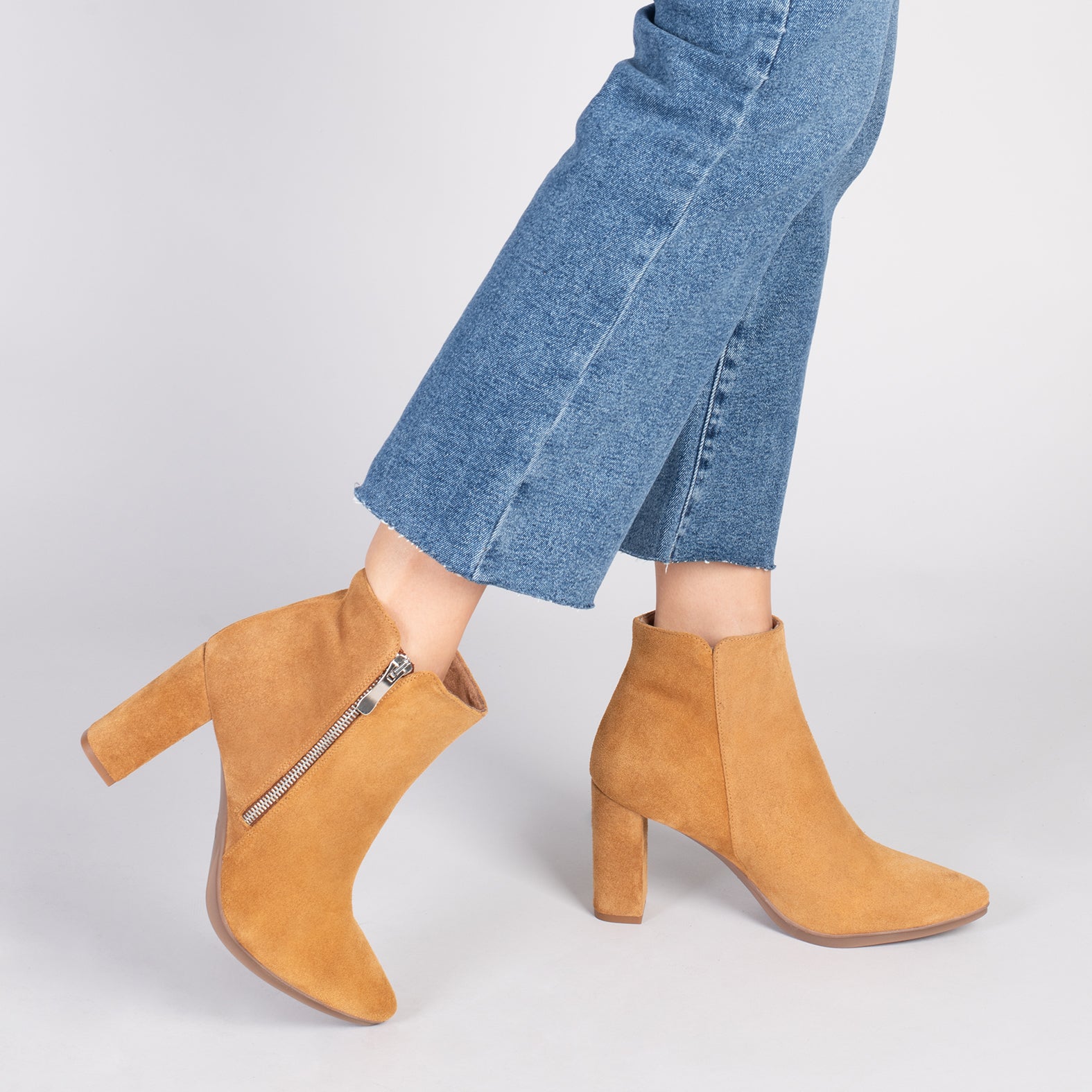 BOTÍN URBAN – Botines de tacón alto CAMEL - miMaO ®